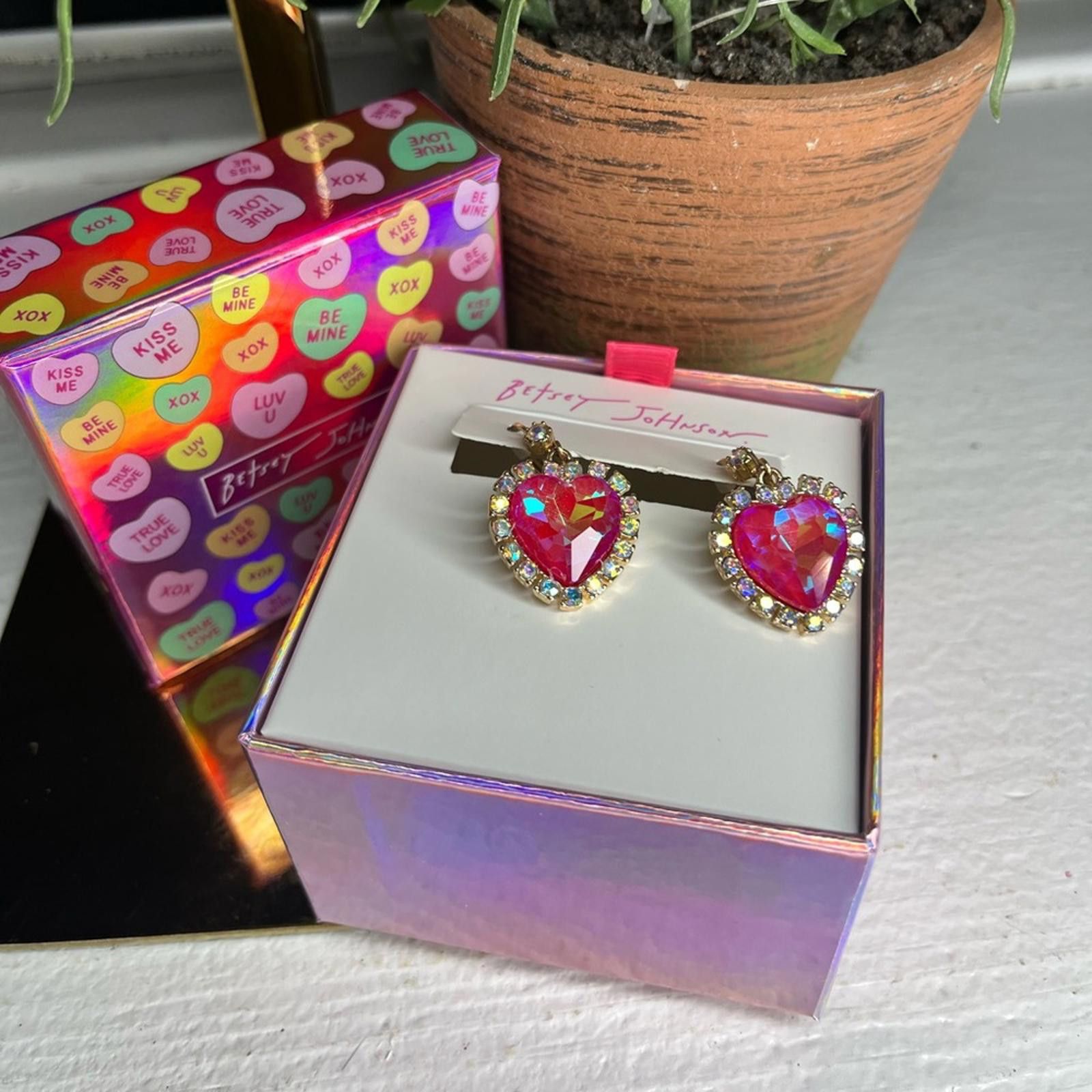 Betsey Johnson Betsey Johnson Gold Tone Red Crystal Heart Drop Earrings Size ONE SIZE - 1 Thumbnail