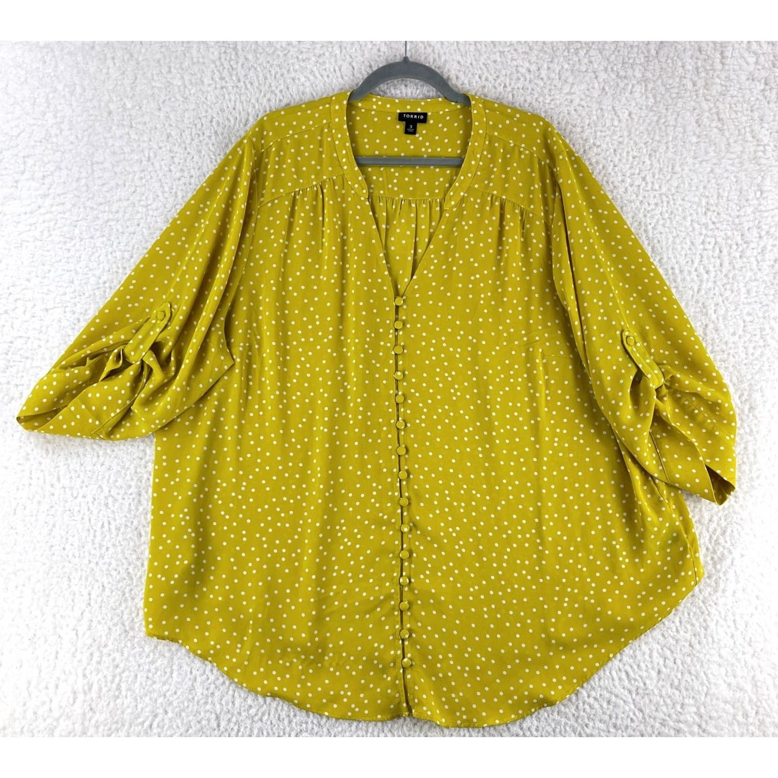 Torrid Torrid Yellow Polka Dot V-Neck Shirt Womens 3X Roll Tab Sleeve Blouse, Plus Size, Casual, 3/4 Sleeve, Polyester Size XXL / US 16-18 / IT 52-54 - 2 Thumbnail