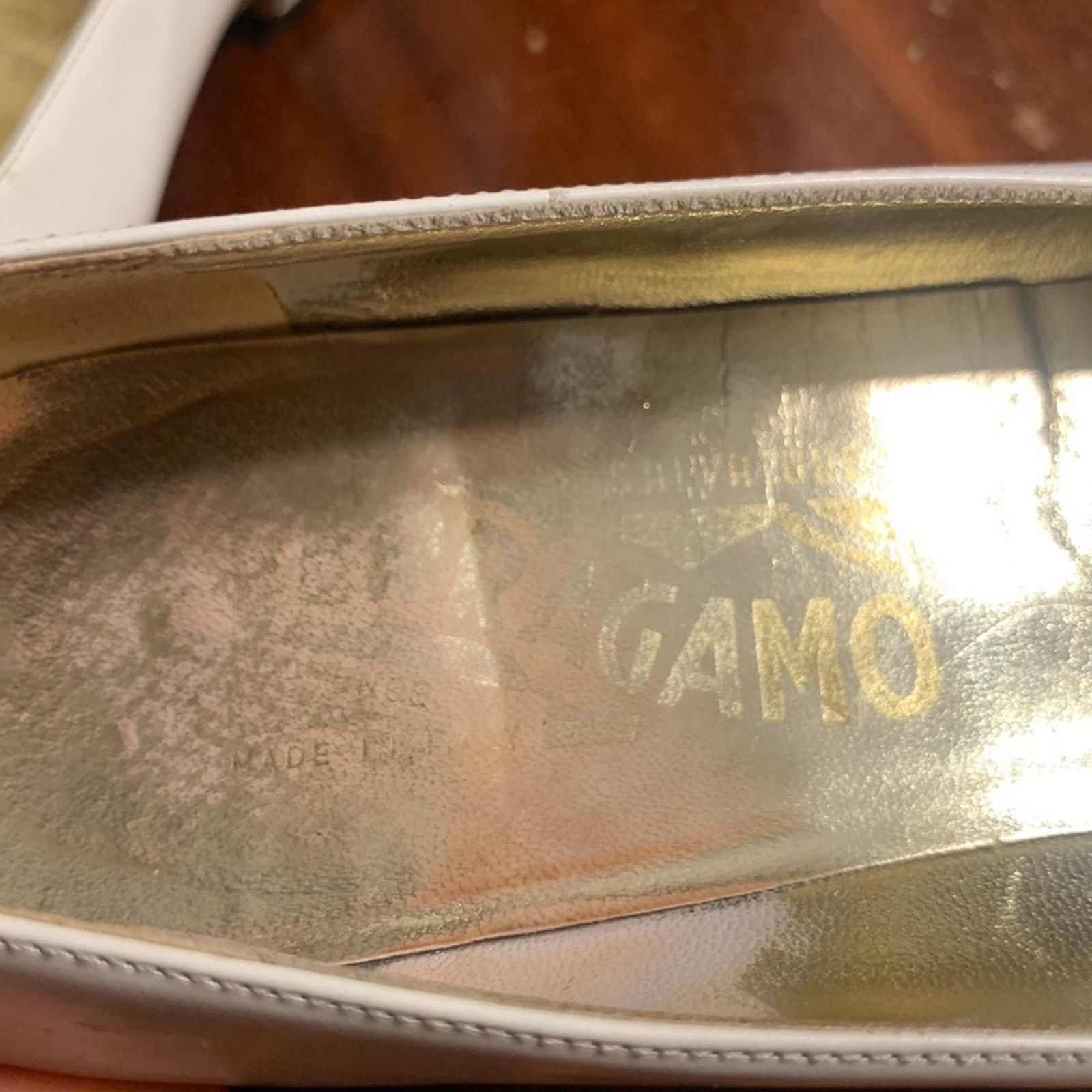 Salvatore Ferragamo 80’s Ferragamo Italy ballet flats white gold snakeskin cap Size US 8 / IT 38 - 9 Thumbnail