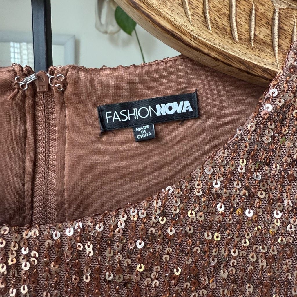 Other Fashion Nova Sparkle And Snatched Shoulder Pad Jumpsuit Copp Size 42" / US 20 - 5 Thumbnail