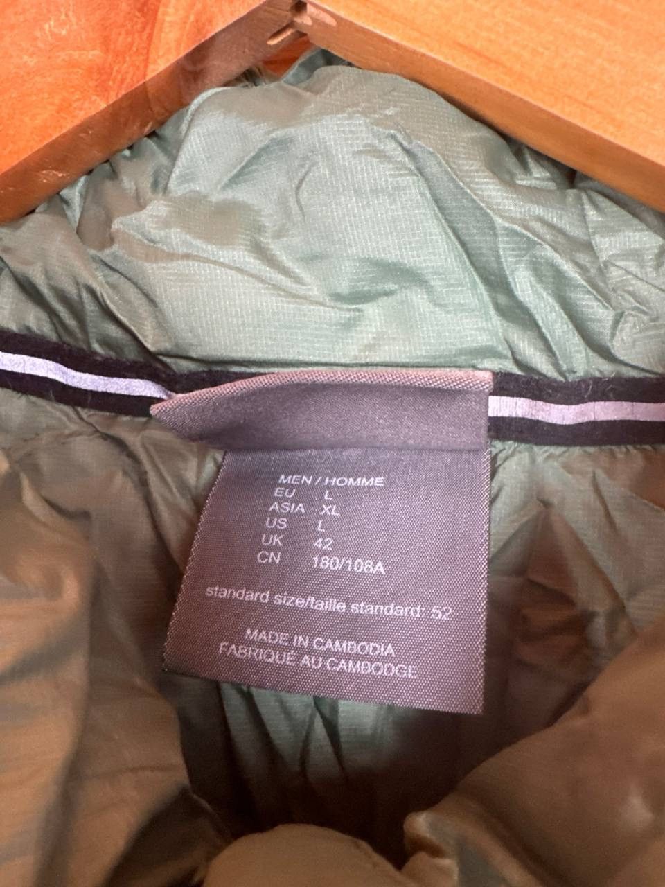 Jack Wolfskin Jack Wolfskin Down Jacket Packable Stormlock Lightweight Size US L / EU 52-54 / 3 - 4 Thumbnail