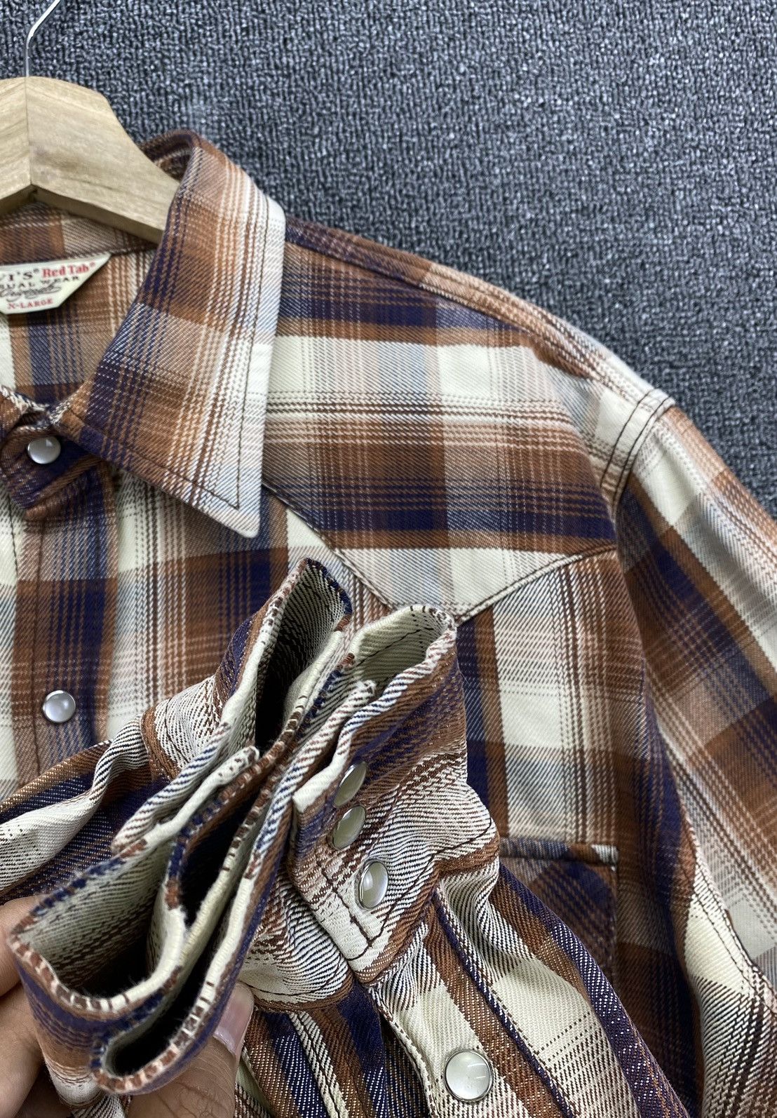 Levi's Vintage Levis Red Tab’s Classic Shadow Plaids Flannel Size XL / US 12-14 / IT 48-50 - 7 Thumbnail