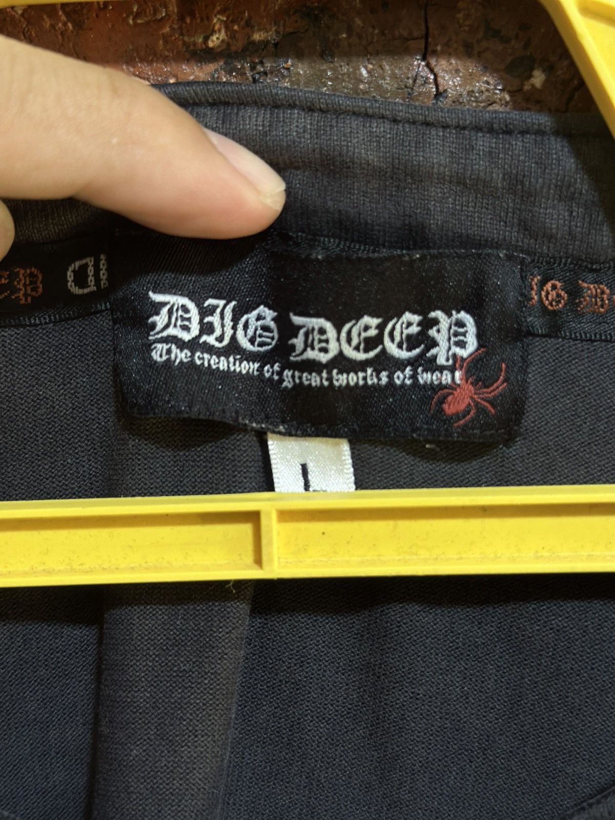 Japanese Brand Vintage Die Deep Faded Grunge Skatebaord Tee Size US L / EU 52-54 / 3 - 6 Thumbnail