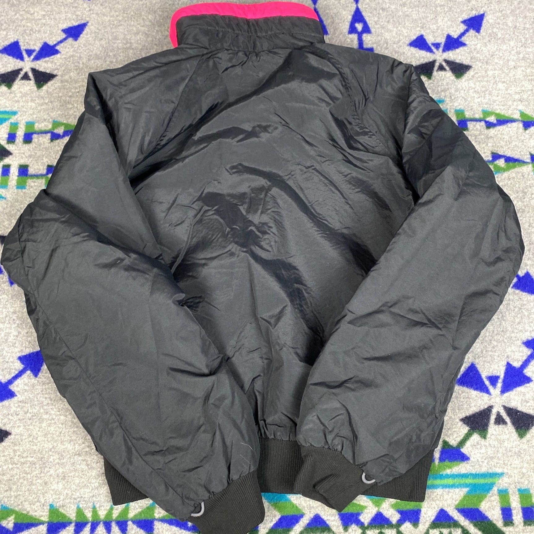 Vintage VINTAGE Columbia Sportswear Bomber Jacket Mens Sz M Black Pink Volt Size US M / EU 48-50 / 2 - 5 Thumbnail