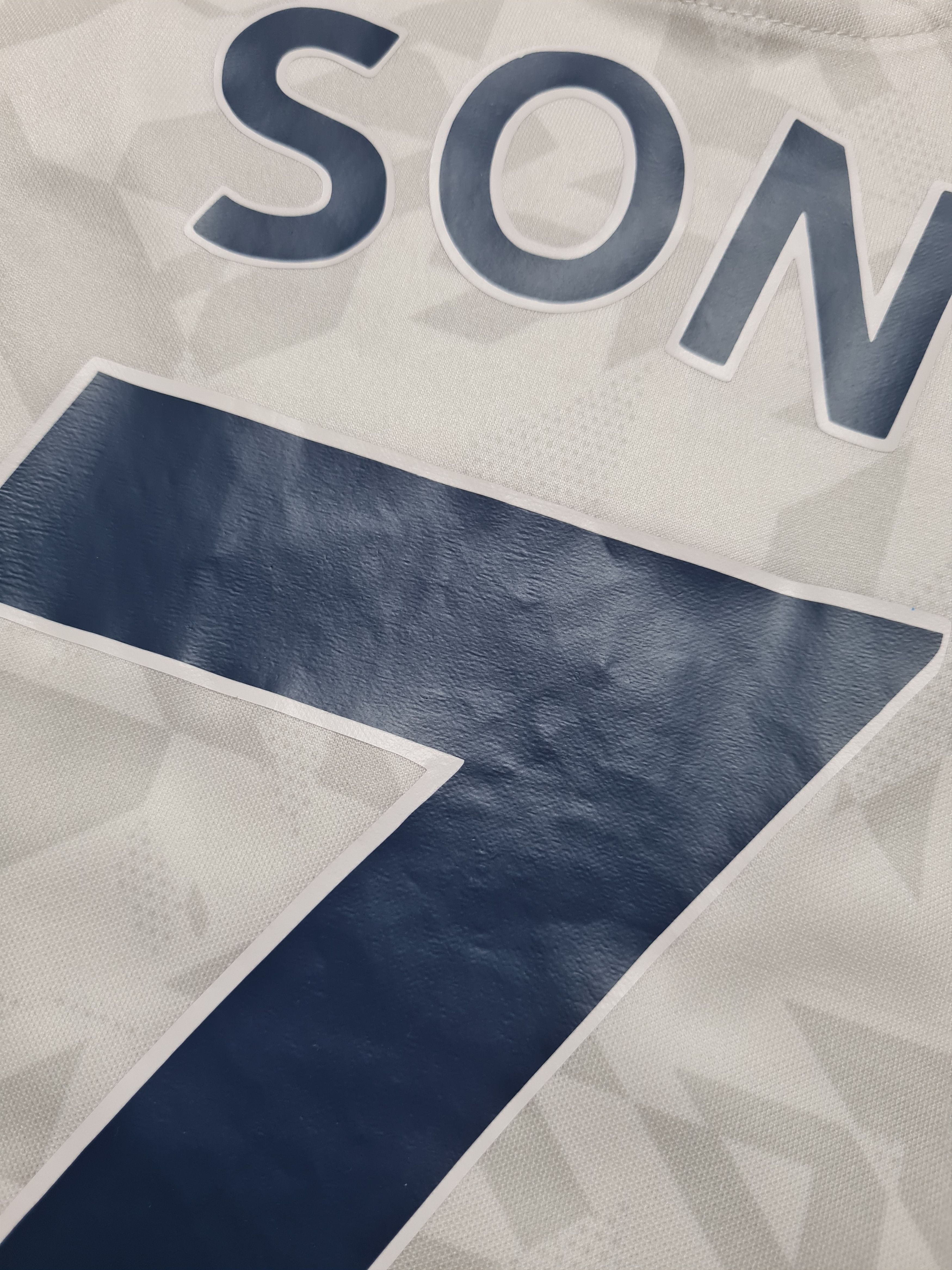 Nike TOTTENHAM HOTSPUR 2020/21 FOOTBALL SHIRT SOCCER NIKE SON # 7 Size US S / EU 44-46 / 1 - 19 Thumbnail