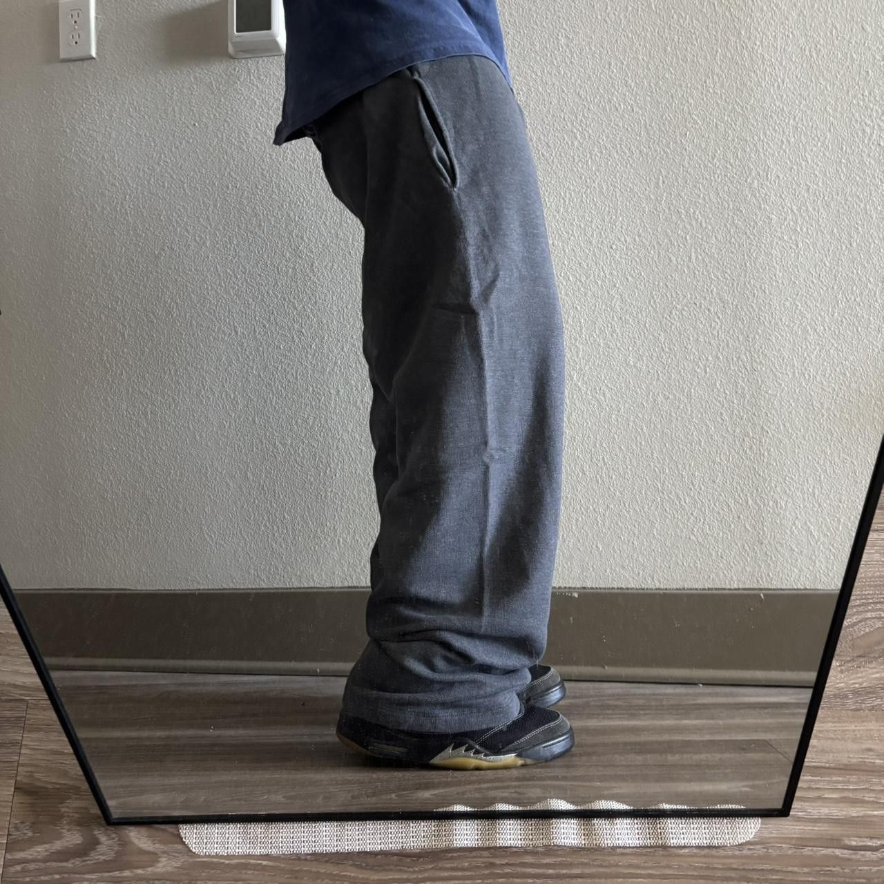 Vintage Crazy Vintage Y2K/2000s Baggy Grey Skater Essential Sweatpants! Fits M Size US 32 / EU 48 - 2 Thumbnail
