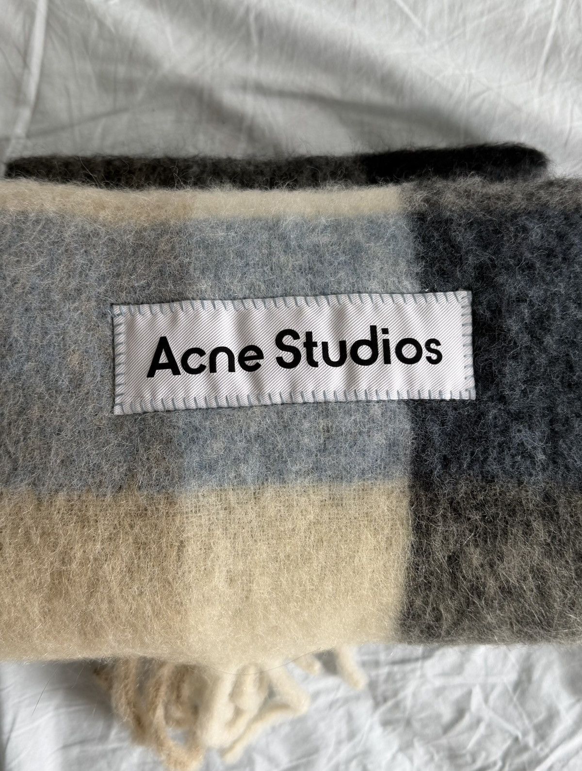 Acne Studios Acne Studios Mohair Checked Scarf Size ONE SIZE - 2 Thumbnail