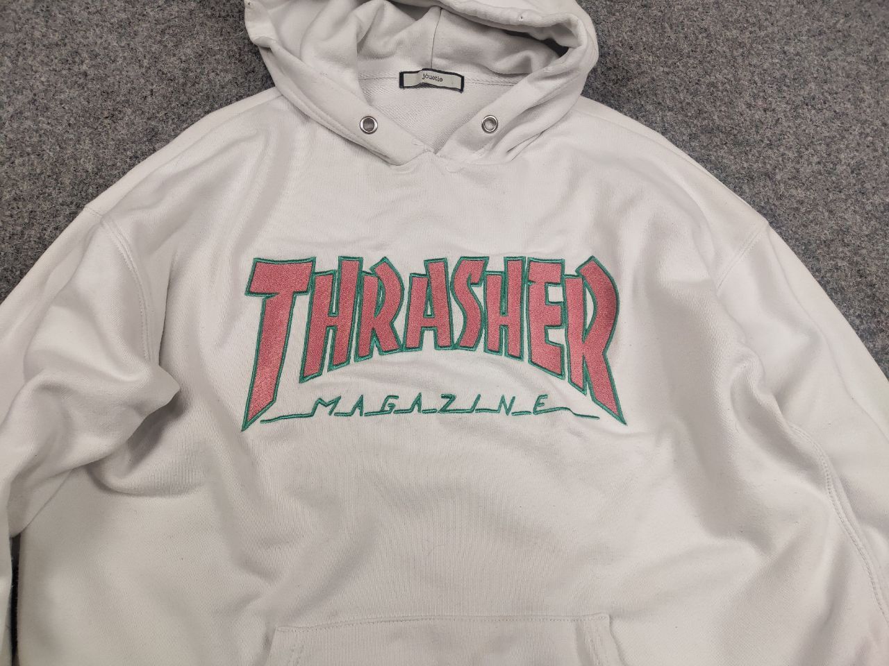 Japanese Brand Jouetie Japan Design x Thrasher logo white distressed Hoodie Size US M / EU 48-50 / 2 - 4 Thumbnail
