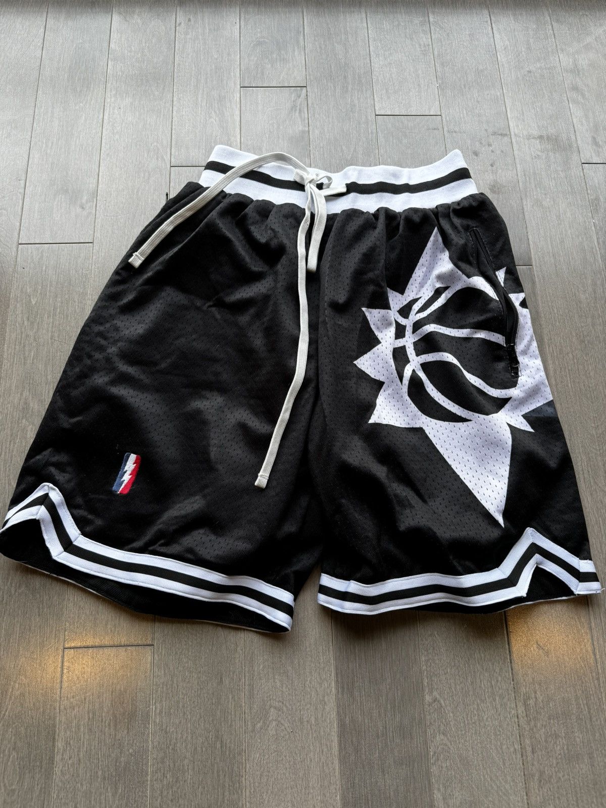 Collect & Select Shorts Bape Phoenix Suns outlet Sz Medium New