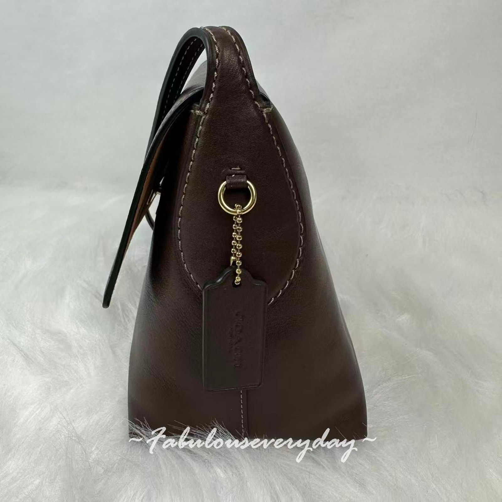 Coach Coach Chelsea Shoulder Bag 30 In Leather/Brass/Maple Size ONE SIZE - 3 Thumbnail