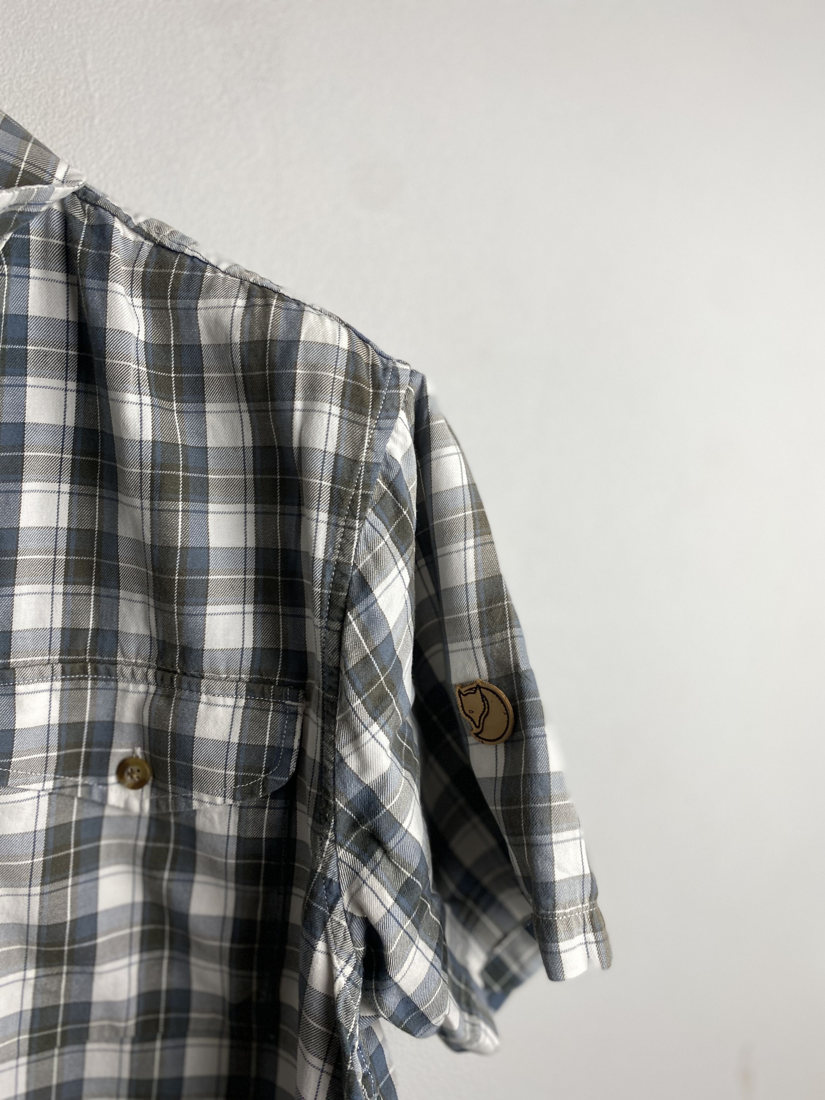 Fjallraven Fjallraven outdoor short sleeve shirt cotton wool Size US M / EU 48-50 / 2 - 2 Thumbnail