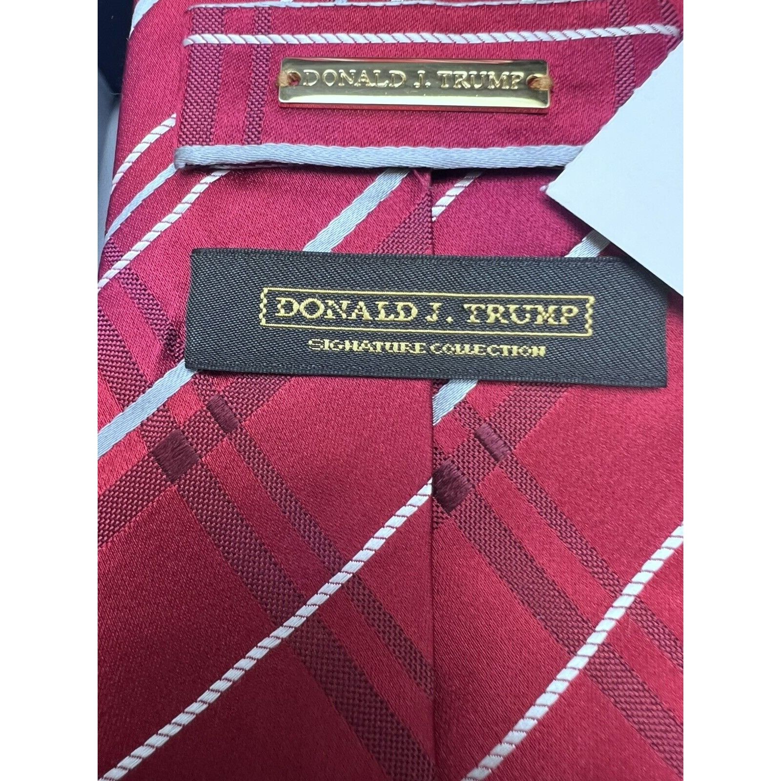 Donald Trump DONALD J. TRUMP MEN'S TIE RED/STRIPED WIDTH: 3.5/8" LENGTH 6 Size ONE SIZE - 3 Thumbnail
