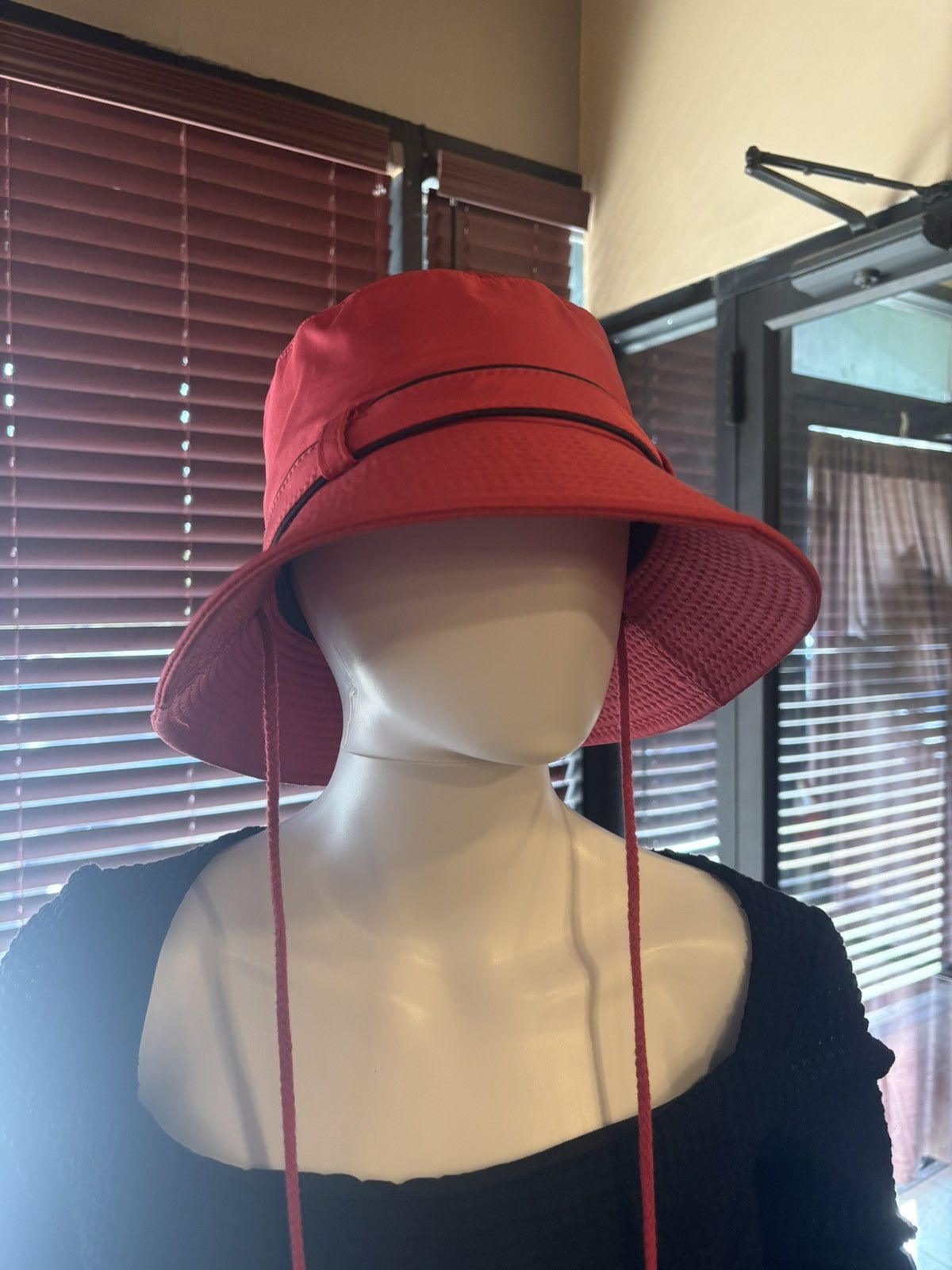 Other Red sun hat.wm-152 Size ONE SIZE - 1 Thumbnail