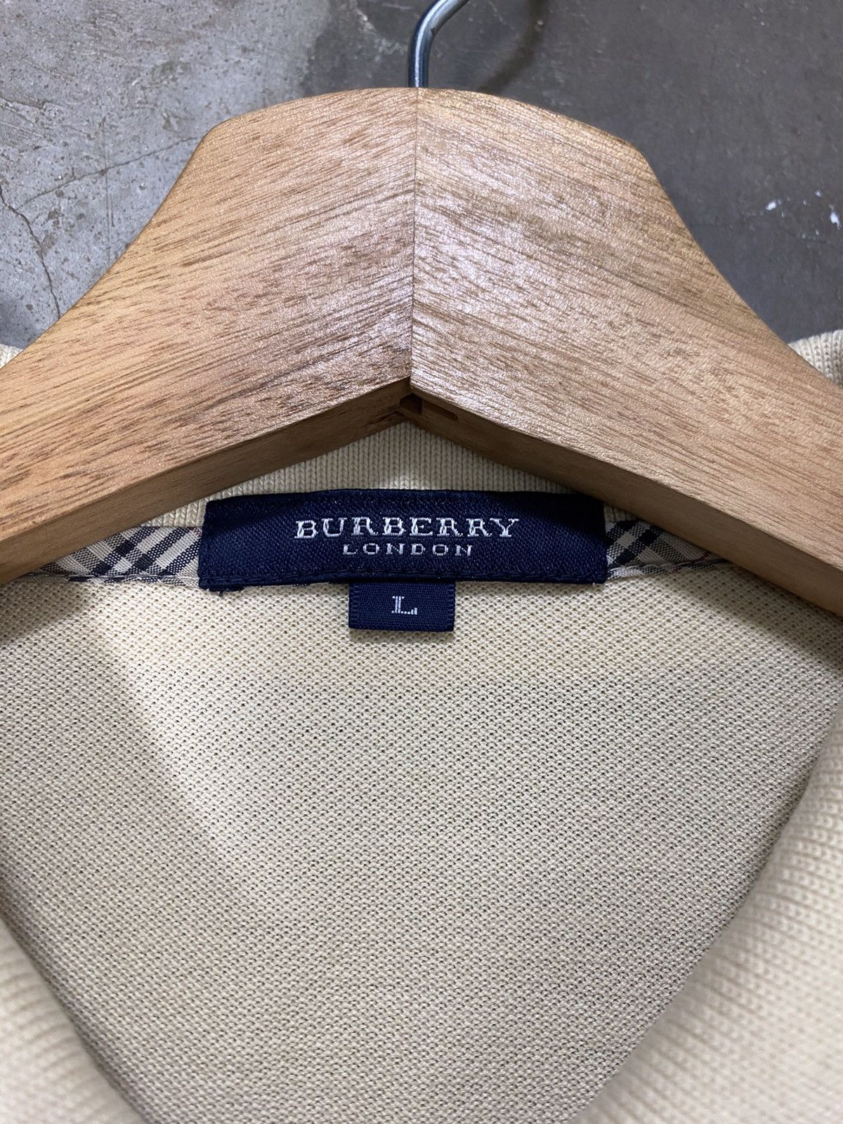 Burberry A12 Burberry Long Sleeve Colar Shirt Size US L / EU 52-54 / 3 - 9 Thumbnail