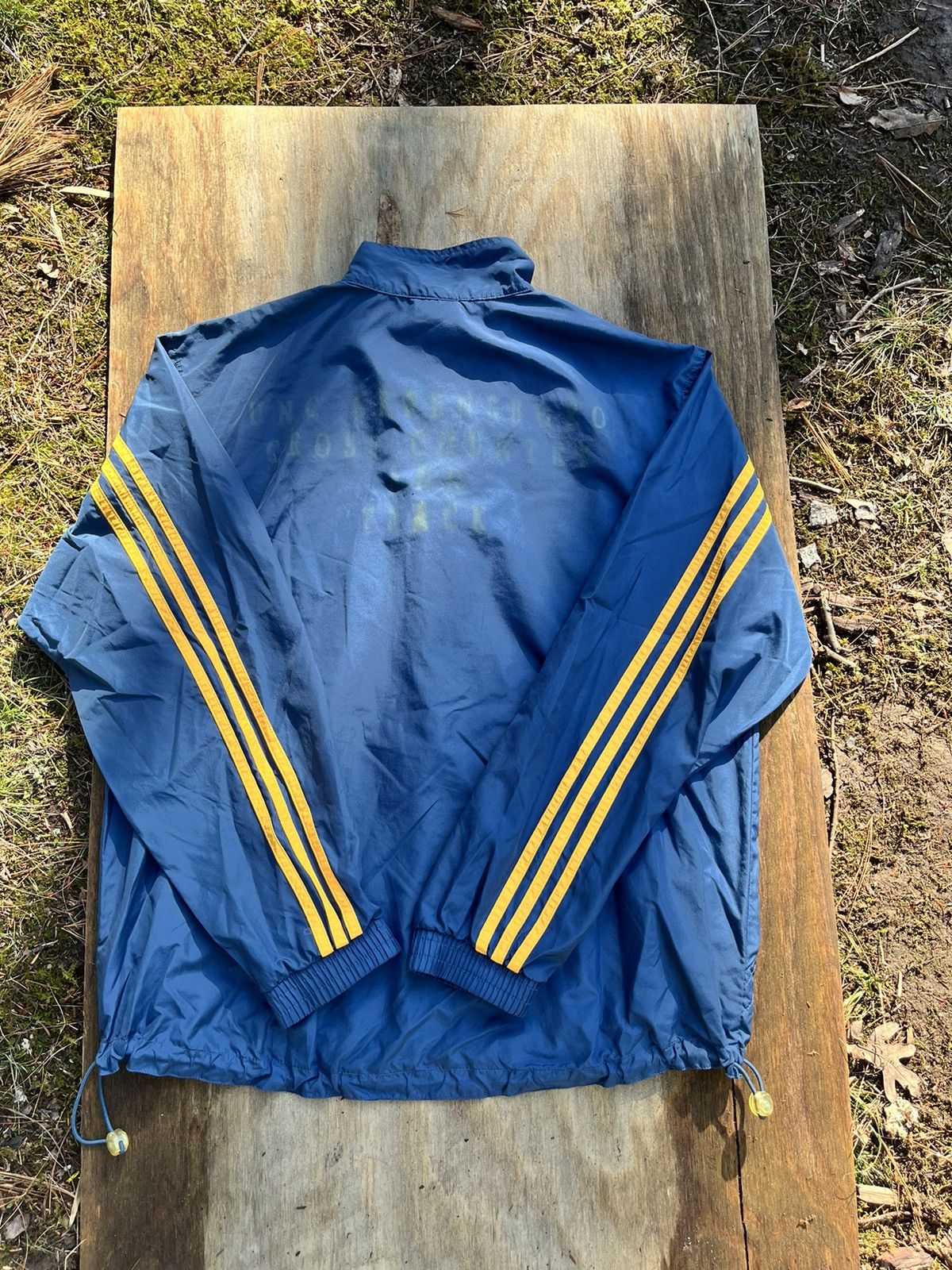Adidas Yellow and Navy Vintage Adidas Windbreaker Size US L / EU 52-54 / 3 - 3 Thumbnail