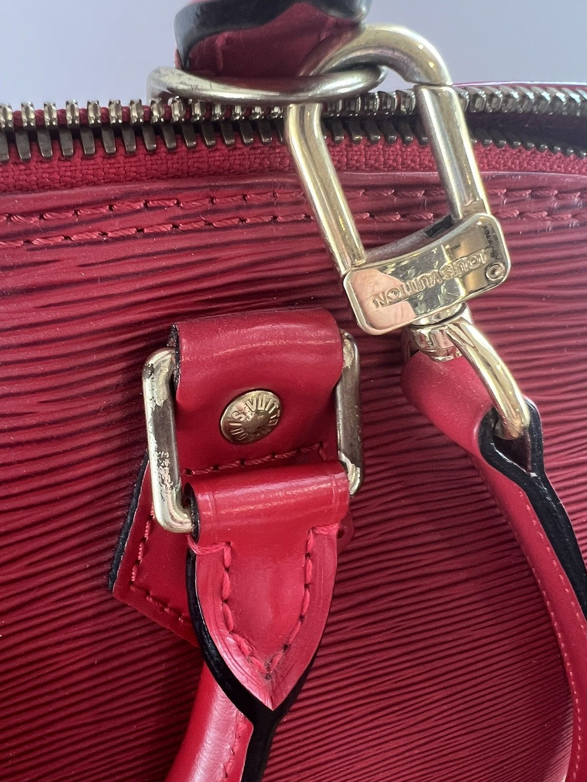 Louis Vuitton Louis Vuitton Red Epi Alma Size ONE SIZE - 3 Thumbnail