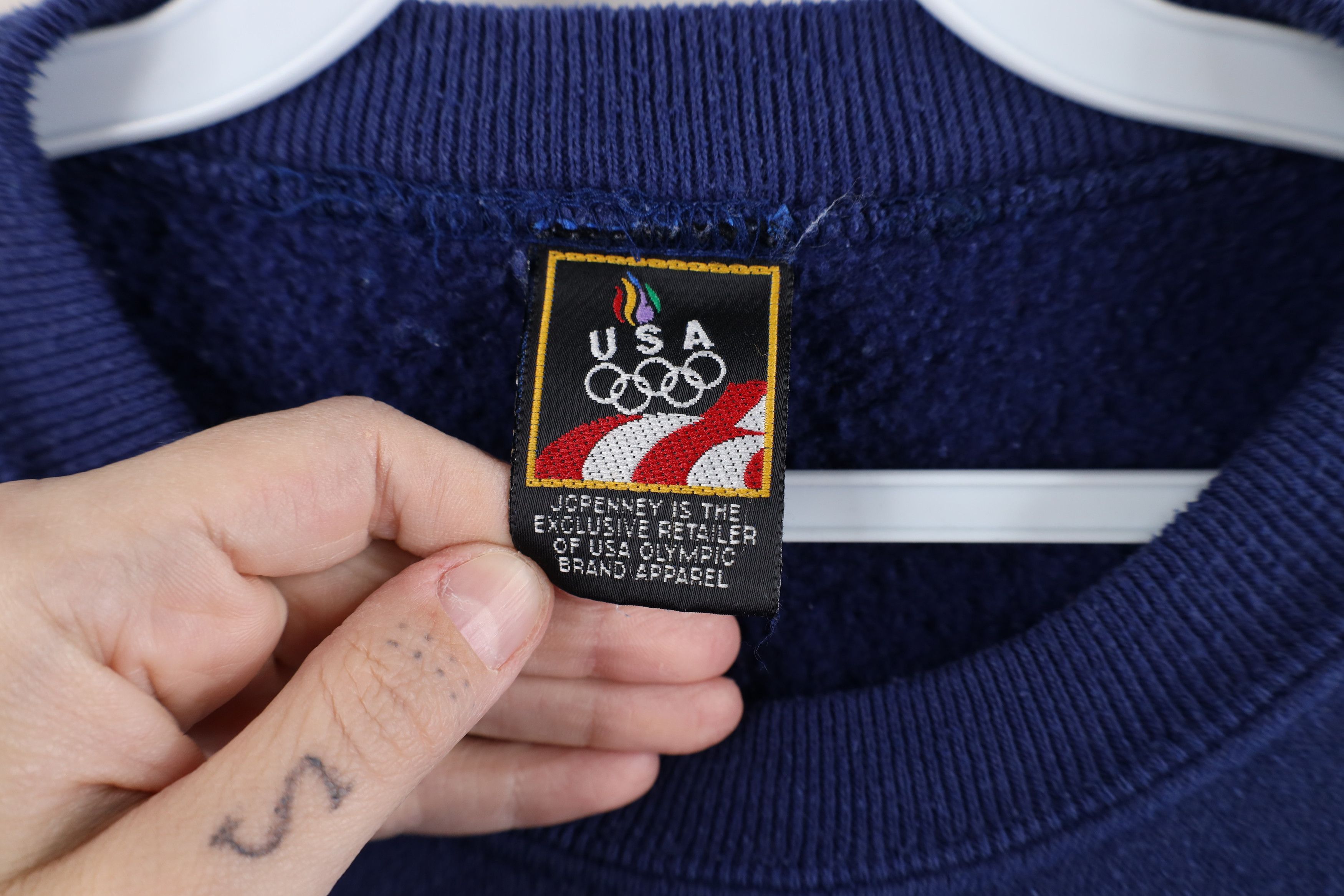 Vintage Vintage 90s USA Olympics Spell Crewneck Sweatshirt Blue USA Size US L / EU 52-54 / 3 - 5 Thumbnail