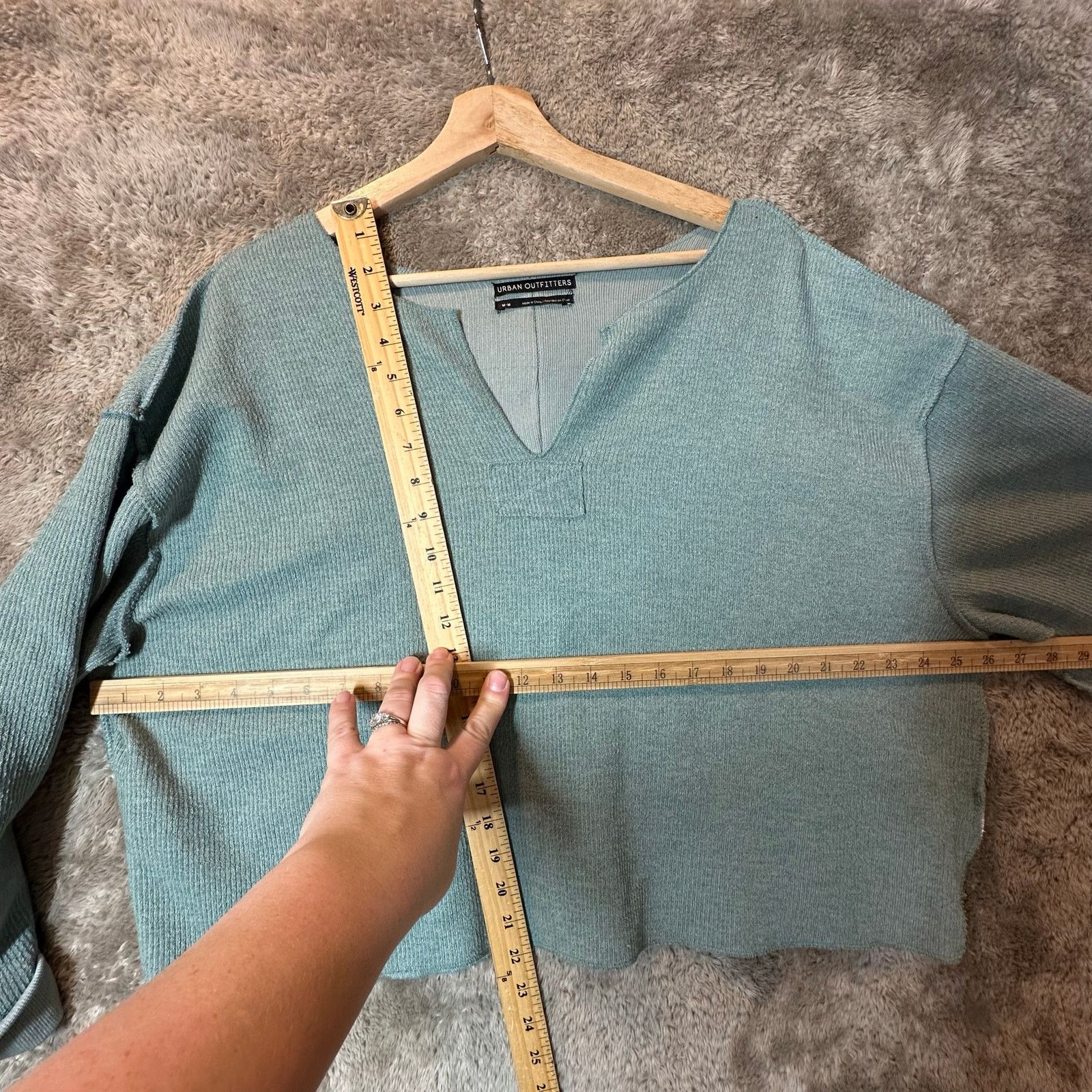 Urban Outfitters UO Jax Inside Out Notch Neck Top Oversized Cropped Ribbed M Size M / US 6-8 / IT 42-44 - 7 Thumbnail