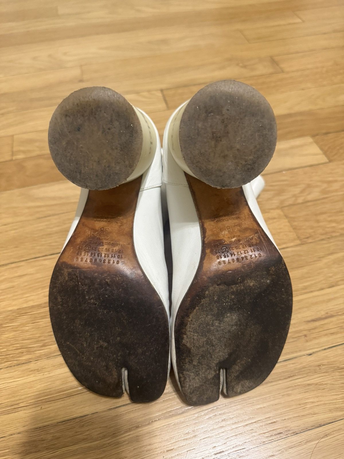 Maison Margiela RARE Margiela Taxi boots with holographic logo Size US 7 / IT 37 - 7 Thumbnail
