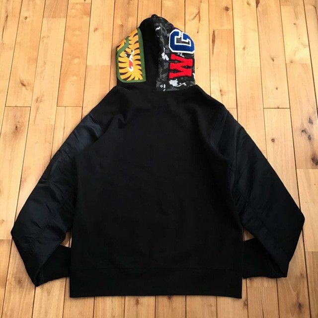 Bape BAPE Digital Camo Military Shark Full Zip Hoodie APE Size US L / EU 52-54 / 3 - 2 Thumbnail