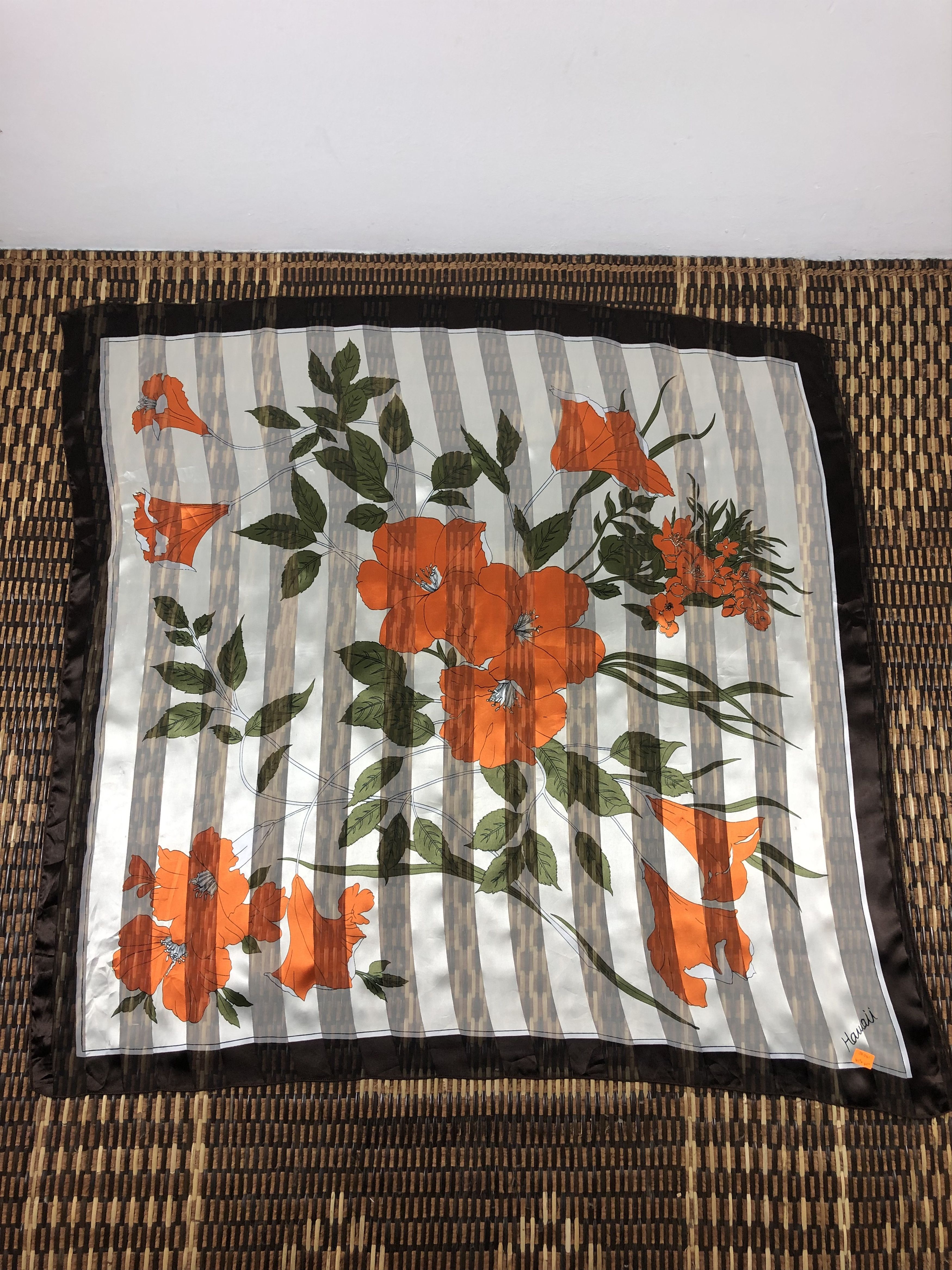 Vintage Vintage Hawaii Silk Scarf Size ONE SIZE - 3 Thumbnail
