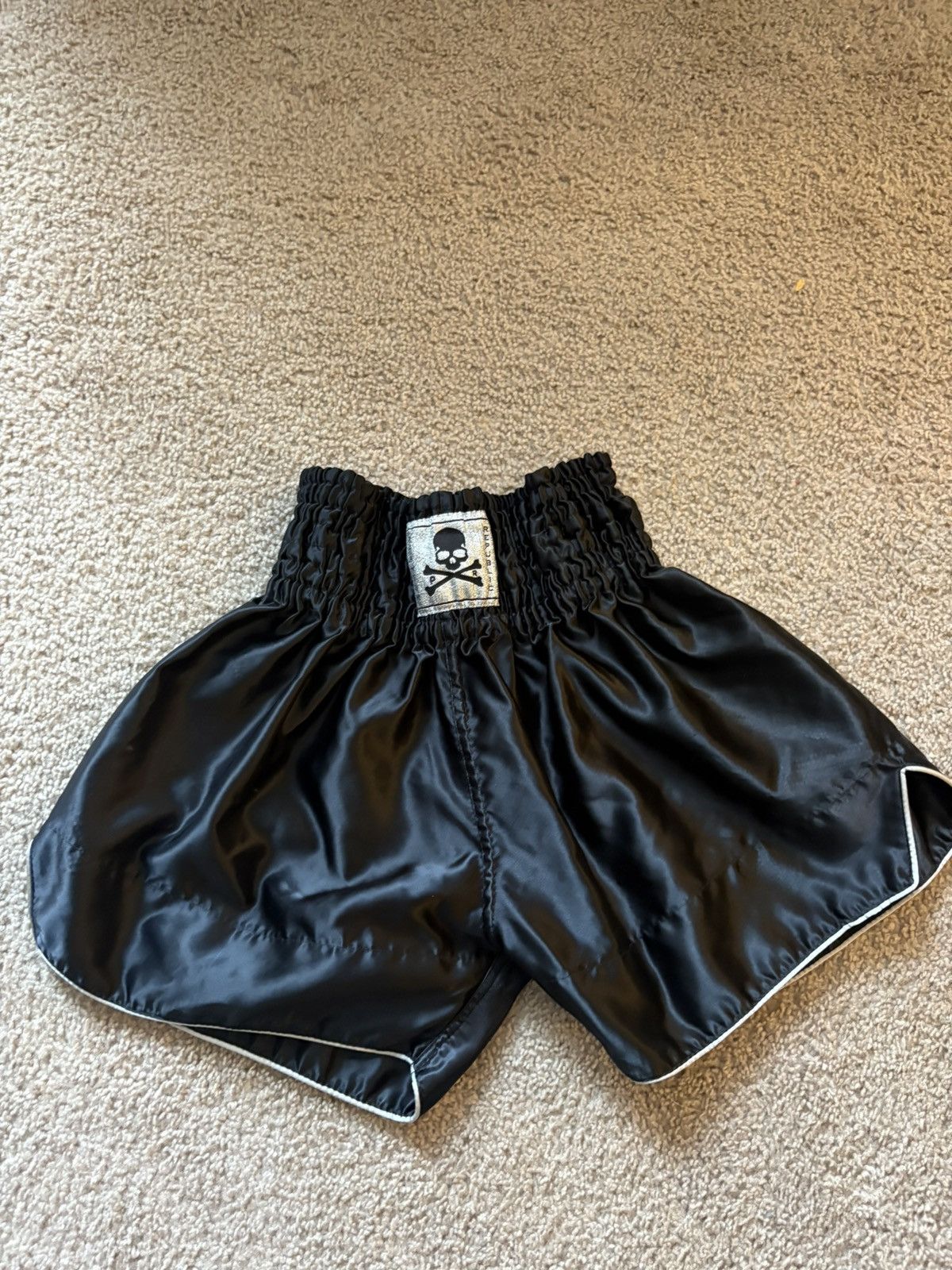 Other BLACK SKULL AND BONES MUAY THAI/ BOXING SHORTS Size US 32 / EU 48 - 1 Thumbnail