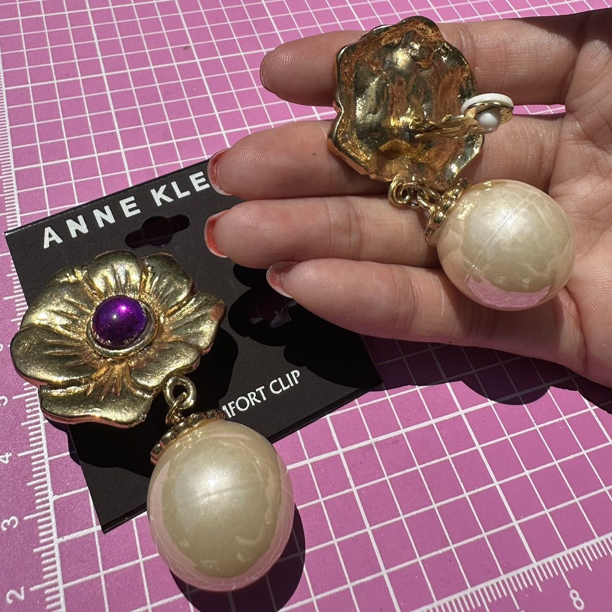 Anne Klein × Designer Anne Klein gold flower purple diamonds pearl drops clip on Size ONE SIZE - 5 Thumbnail