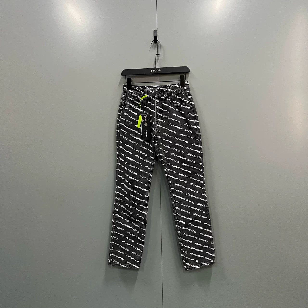 Alexander Wang Alexander Wang Logo Print Jeans Size 26" / US 2 / IT 38 - 1 Thumbnail
