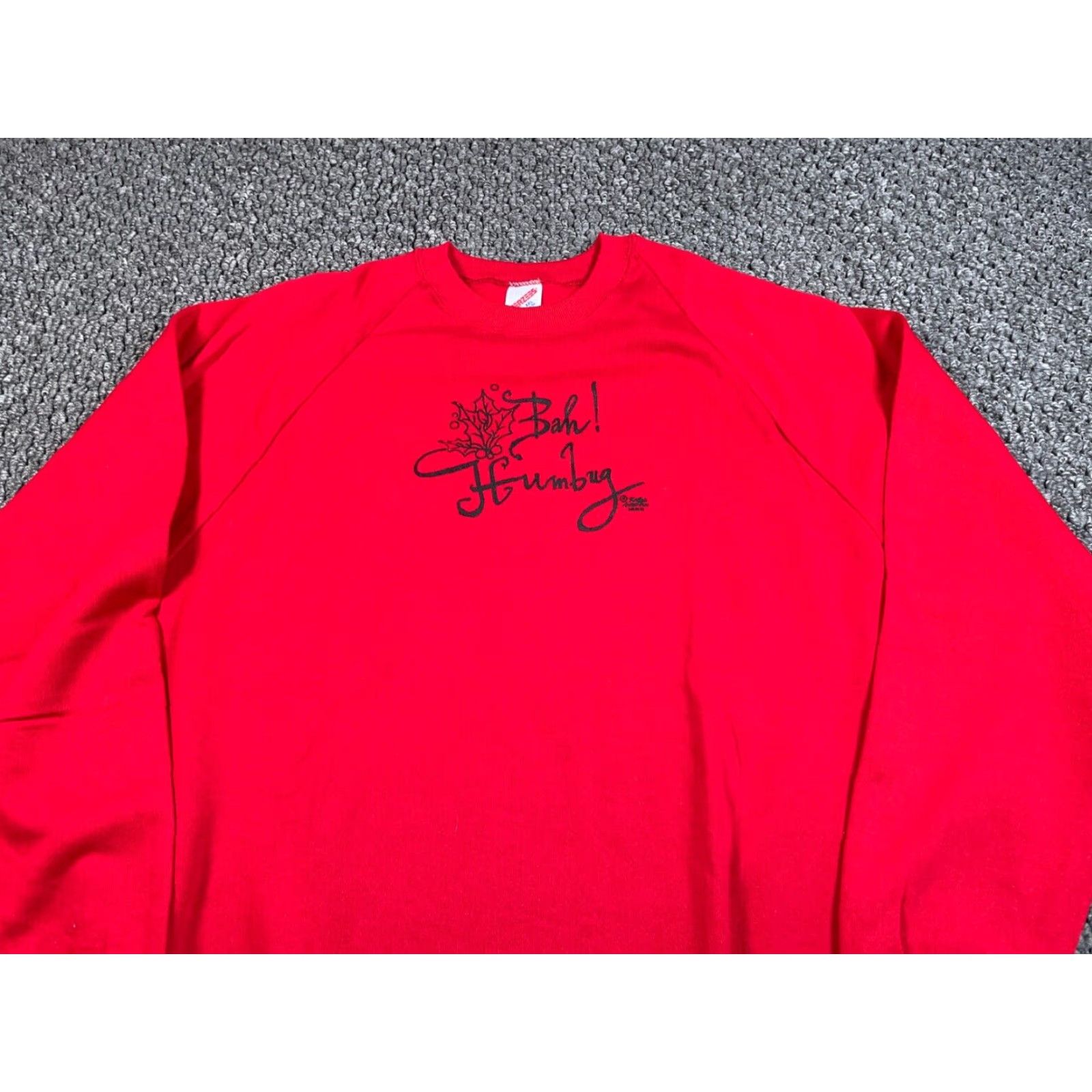 Jerzees VINTAGE Jerzees Christmas Carol Bah Humbug Sweatshirt Adult 2XL Red Raglan Sleeves 90s Size XXL / US 16-18 / IT 52-54 - 4 Thumbnail