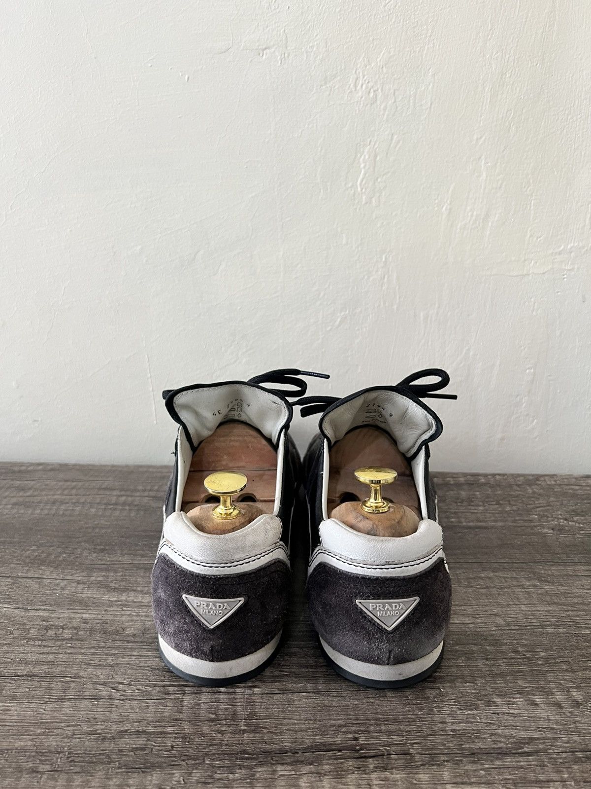 Prada PRADA SPORT PERFORLATED LEATHER AND SUEDE LACE UP LOW Size US 9 / EU 42 - 9 Thumbnail