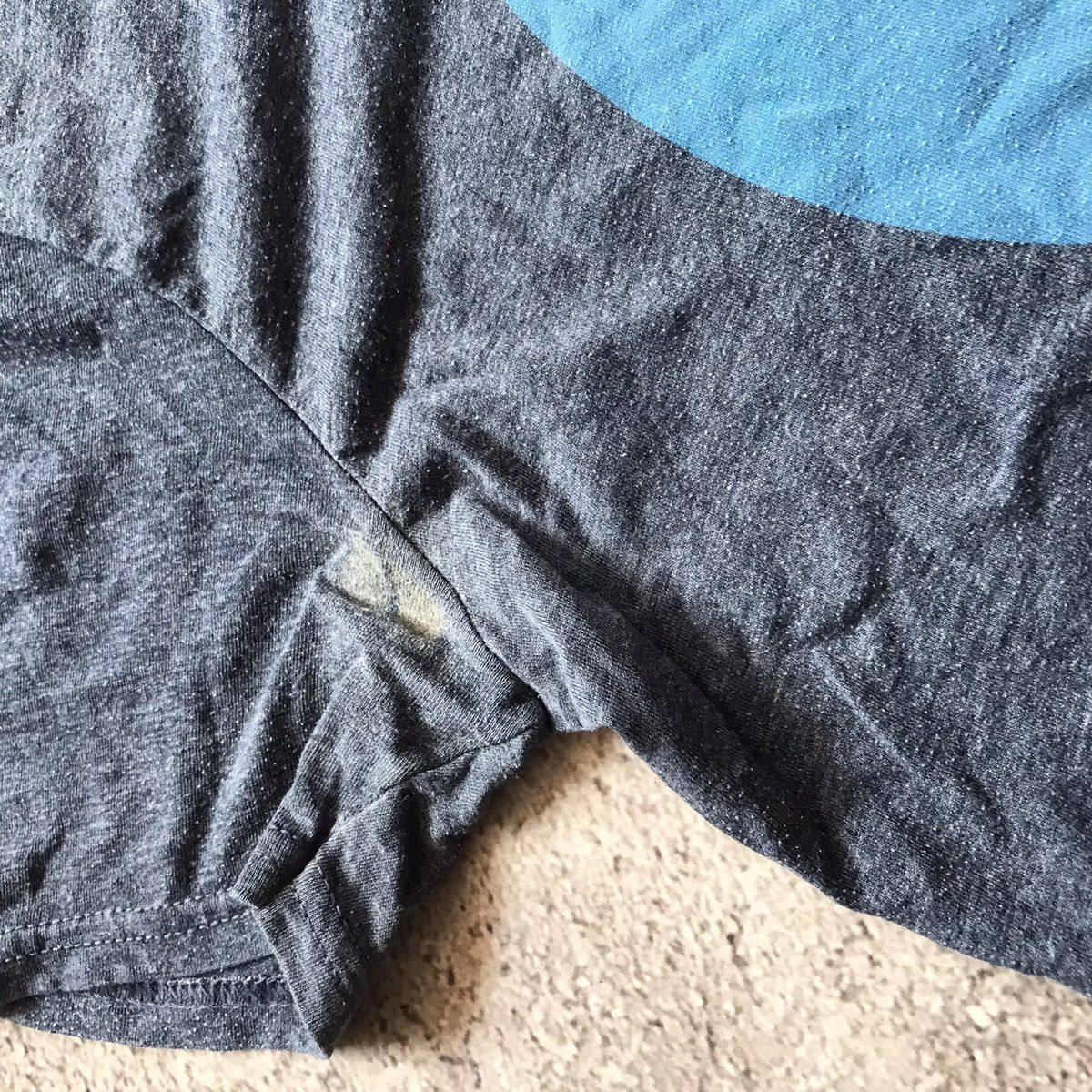 Vintage Vintage 90s The Who Faded Graphic Tee Band Grunge Baggy L Size US L / EU 52-54 / 3 - 4 Thumbnail