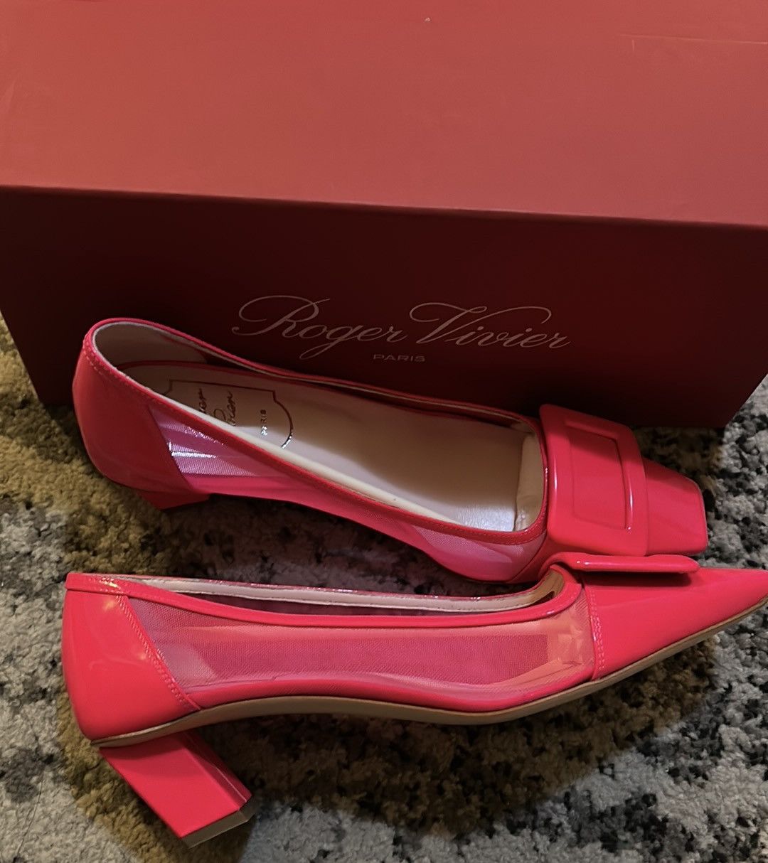 Roger Vivier ROGER VIVIER Belle Embellished mesh patent leather Pump Size US 8 / IT 38 - 4 Thumbnail
