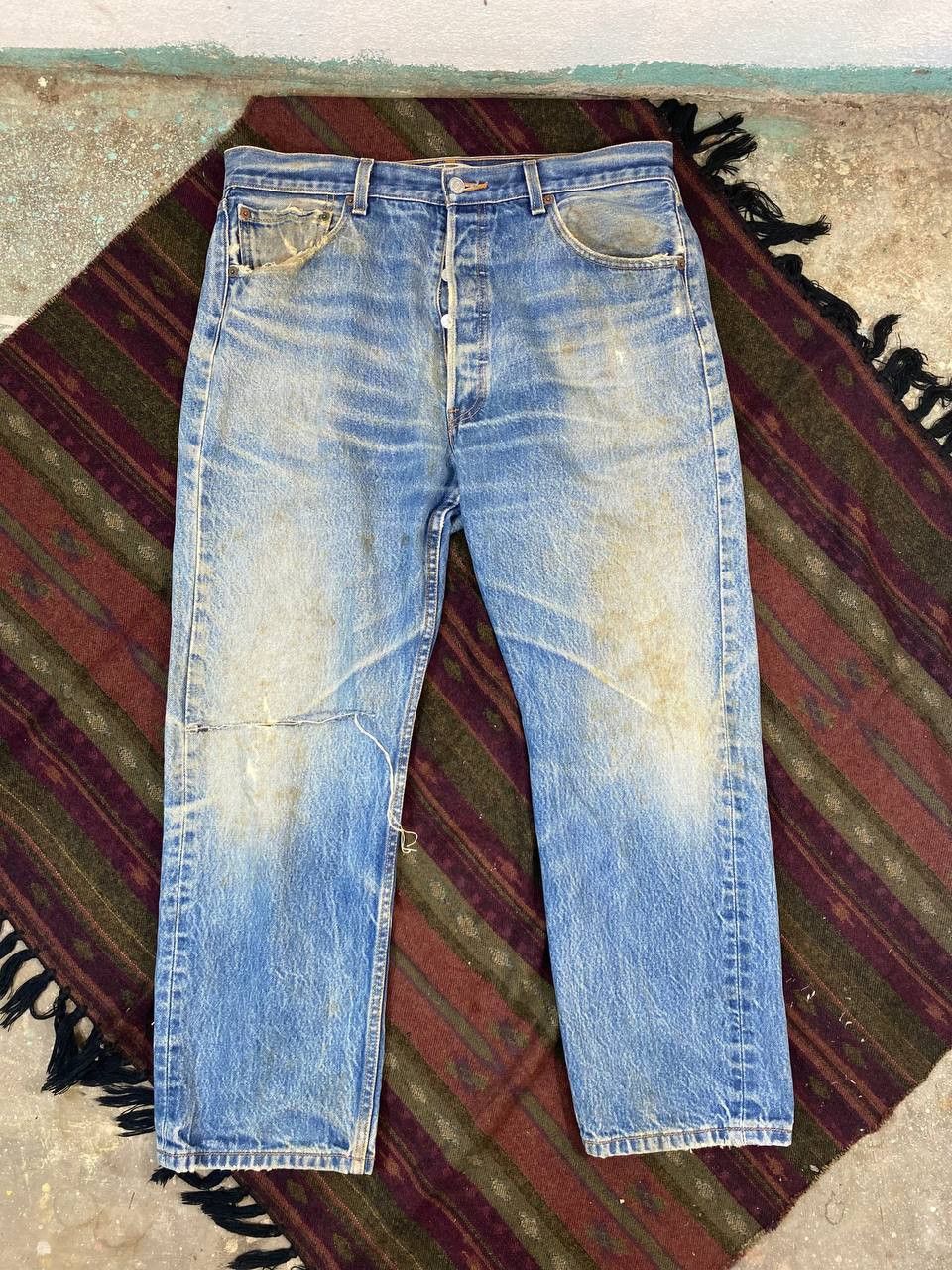 Levi's vintage levis 501 straight leg button fly distressed denim Size US 35 - 5 Thumbnail