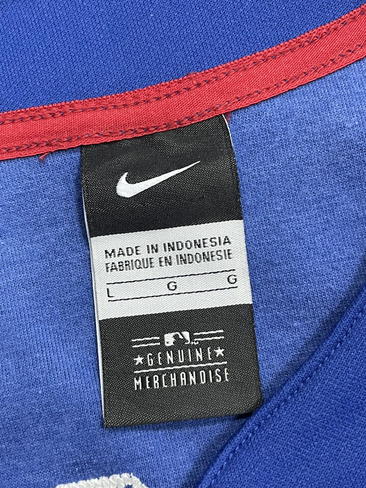 Nike Vintage Nike Small Swoosh Boxy Shirt Size US L / EU 52-54 / 3 - 6 Thumbnail