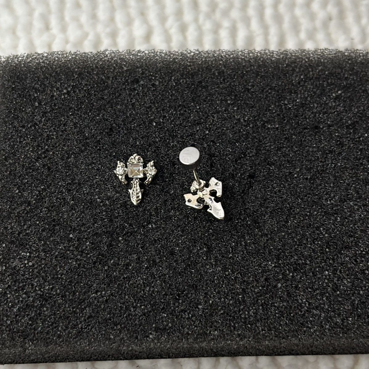 Other Small Cross Stud Earrings for Men Women Streetwear Hip Hop Size ONE SIZE - 3 Thumbnail