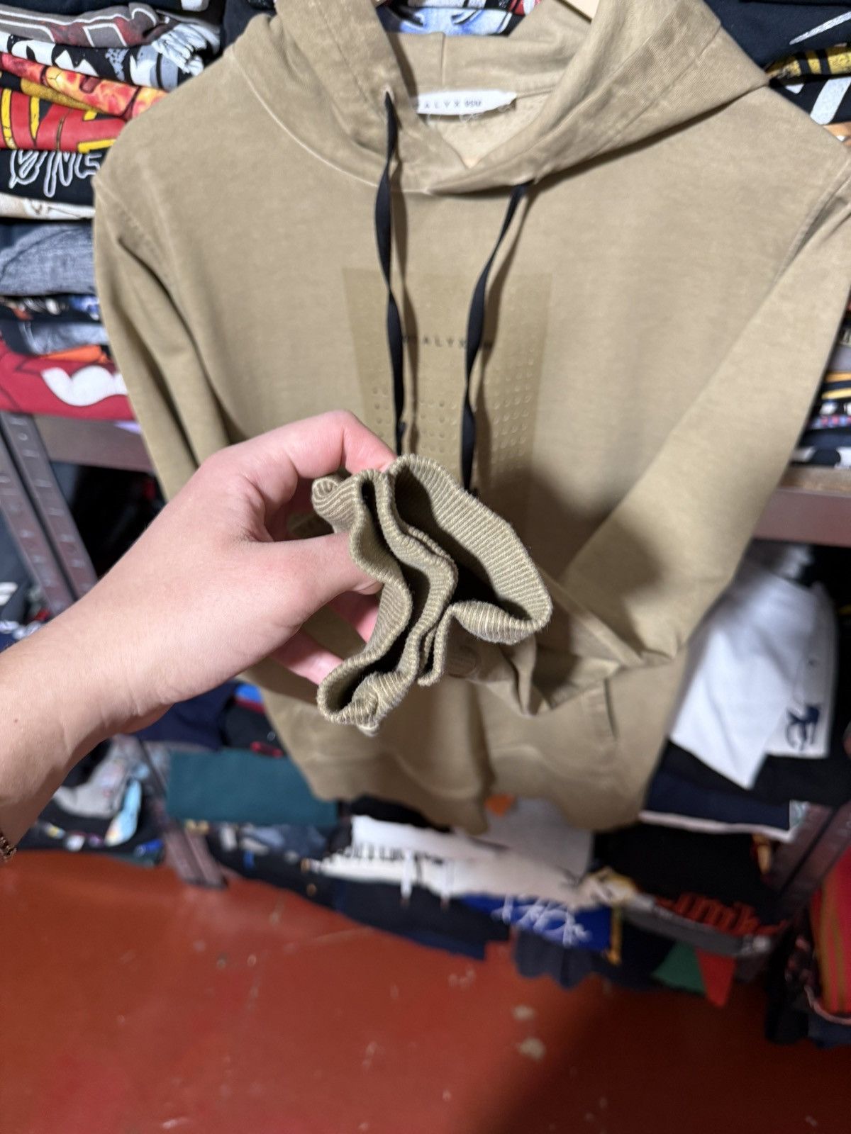 1017 ALYX 9SM Rare Luxury 1017 ALYX 9SM Tan Pullover W/ Prints Hoodie Y2K Size US L / EU 52-54 / 3 - 11 Thumbnail