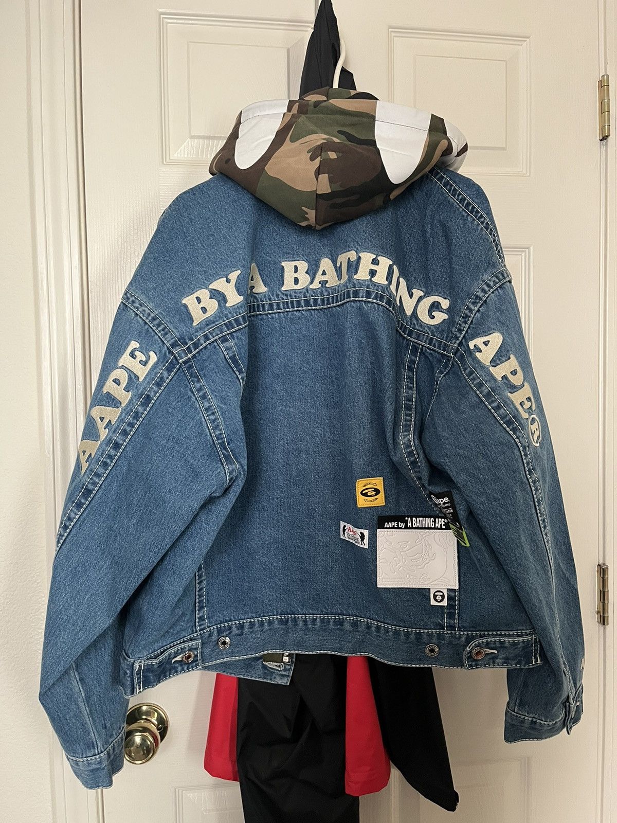 Aape Bape Patches Denim Jacket (removable hoodie) Size US M / EU 48-50 / 2 - 7 Thumbnail