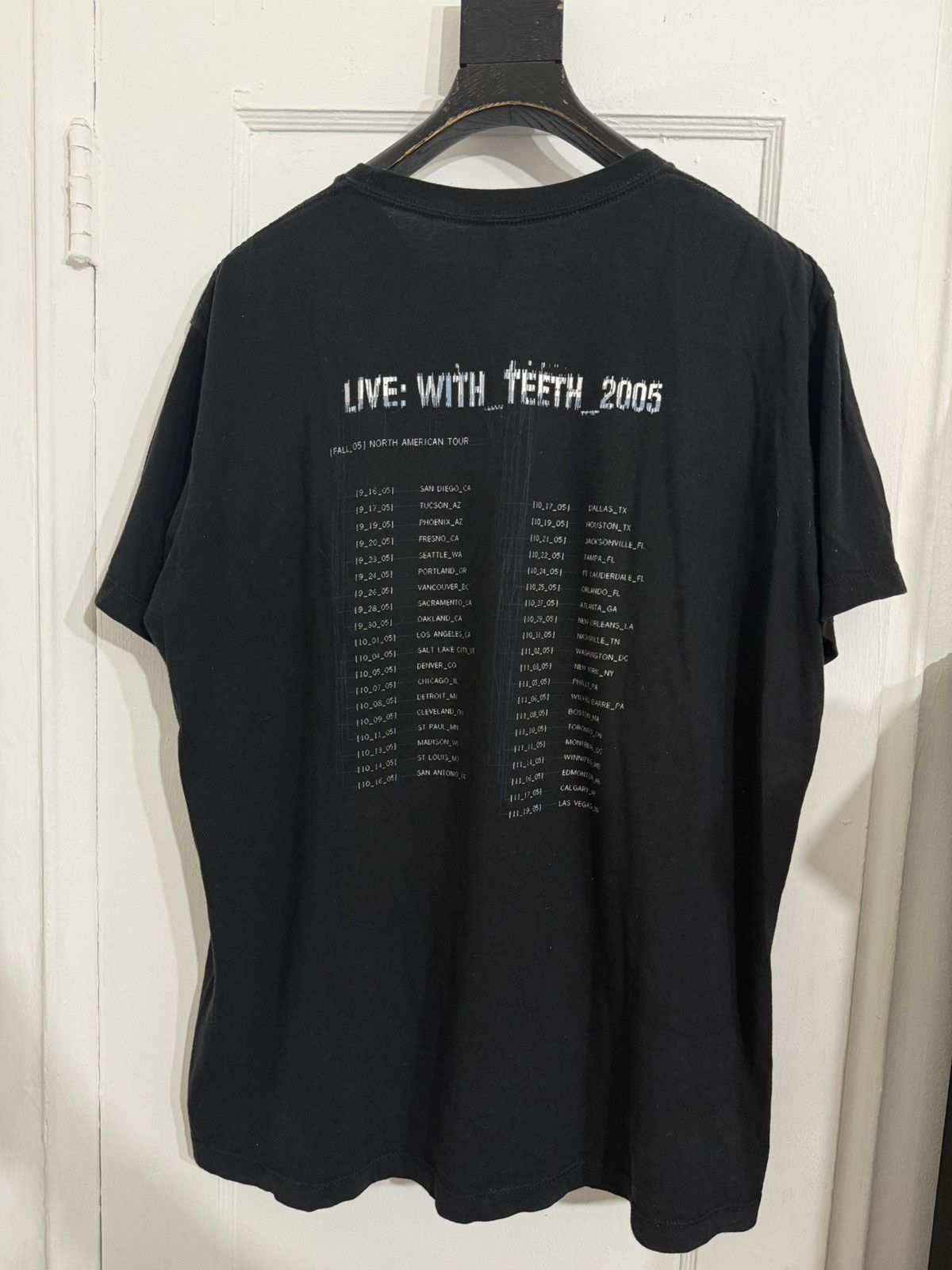 Vintage Vintage 2005 NIN Tour t shirt Size US XL / EU 56 / 4 - 4 Thumbnail