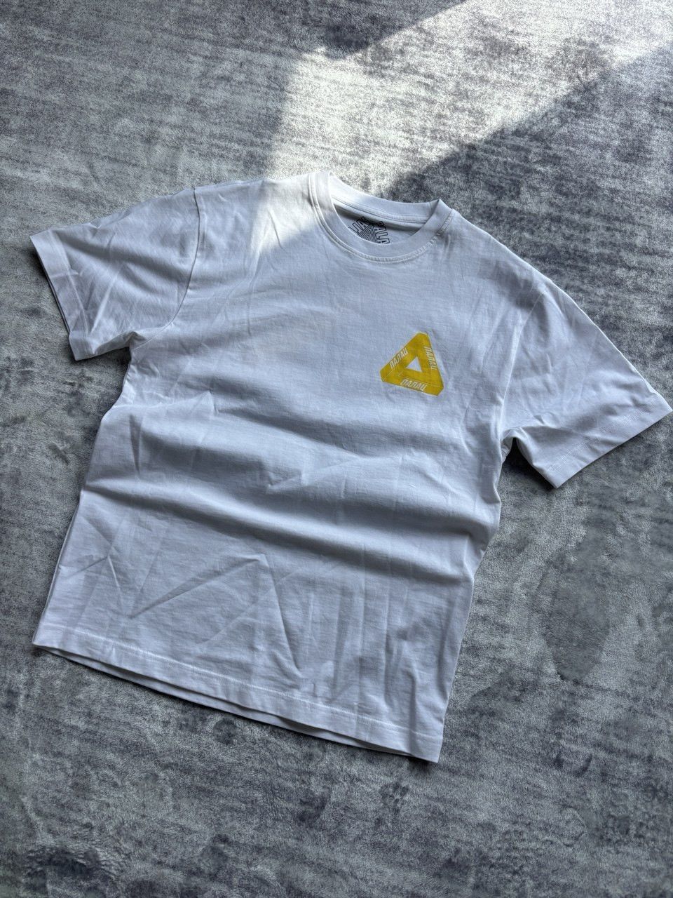 Palace Palace Ukraine Tri Lingual T-Shirt White Size US S / EU 44-46 / 1 - 4 Thumbnail