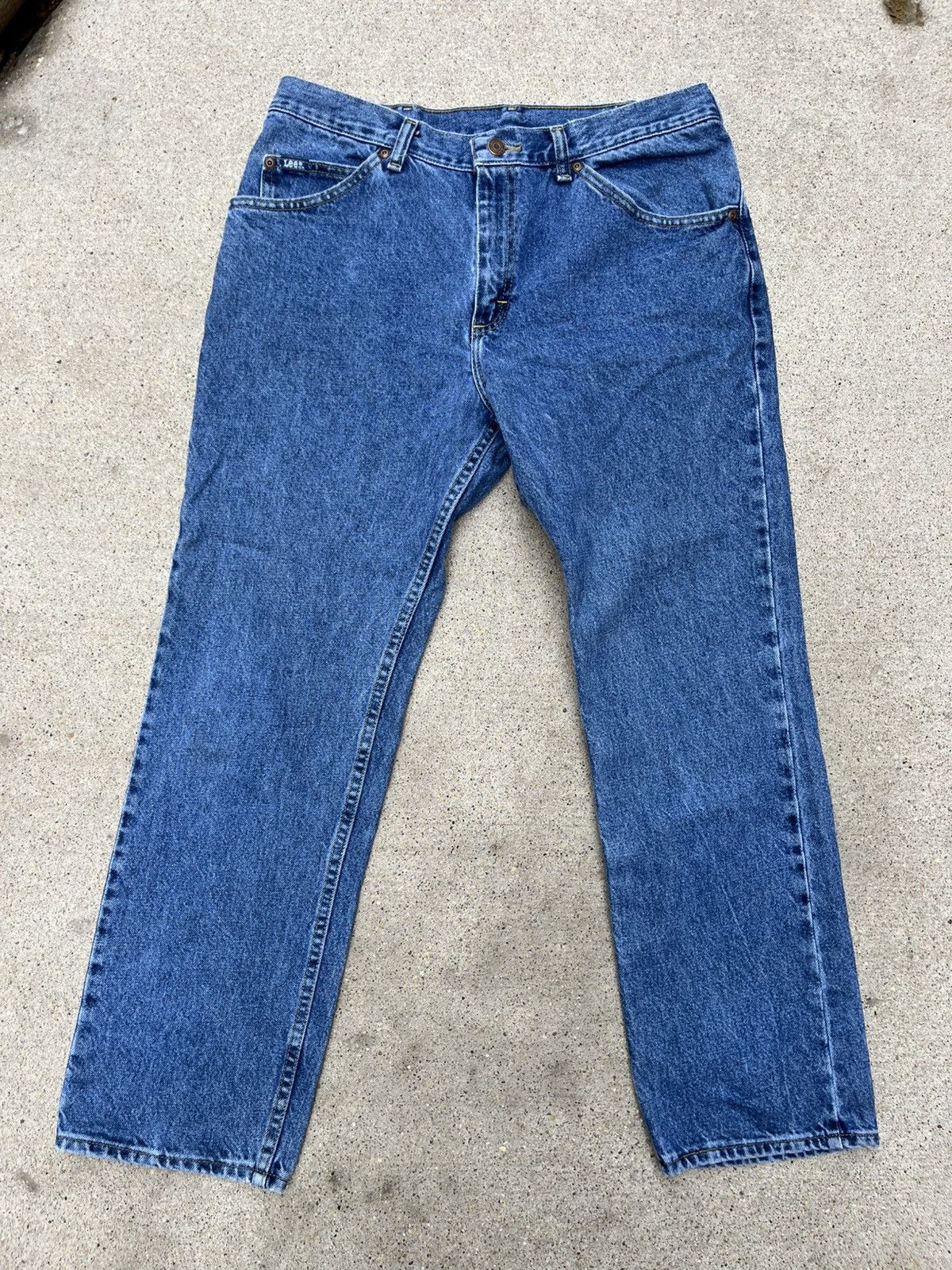 Lee × Vintage Essential Vintage Lee Blue Jeans Size US 29 - 1 Thumbnail