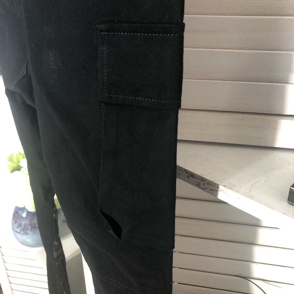 Hot Topic NWT Hot Topic black pants goth cargo flare cotton Sz 28 X 32 Size US 28 / EU 44 - 12 Thumbnail