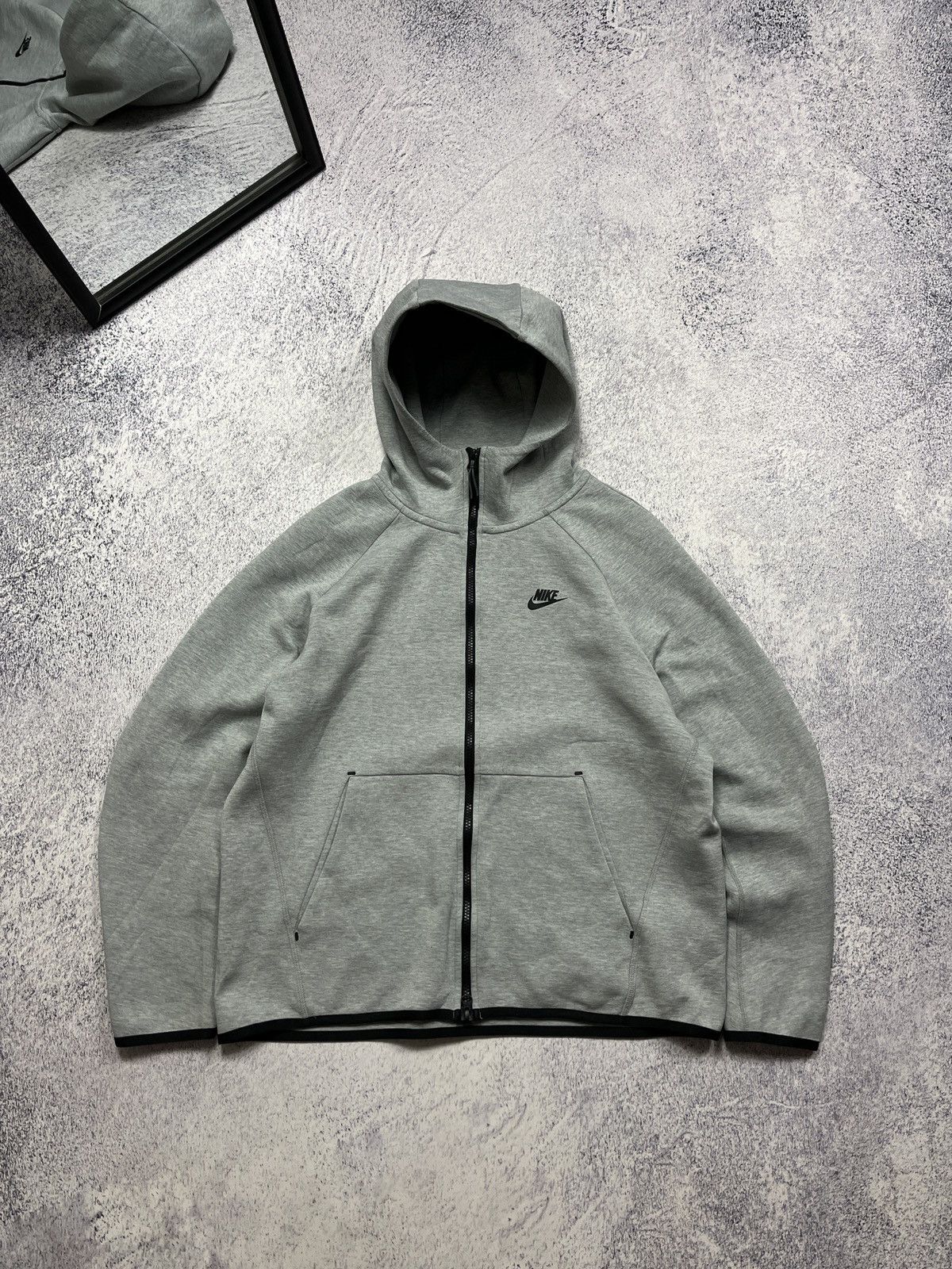 Japanese Brand Nike NSW Tech Fleece Zip Hoodie Drill Jacket Grey Size L Size US L / EU 52-54 / 3 - 1 Thumbnail