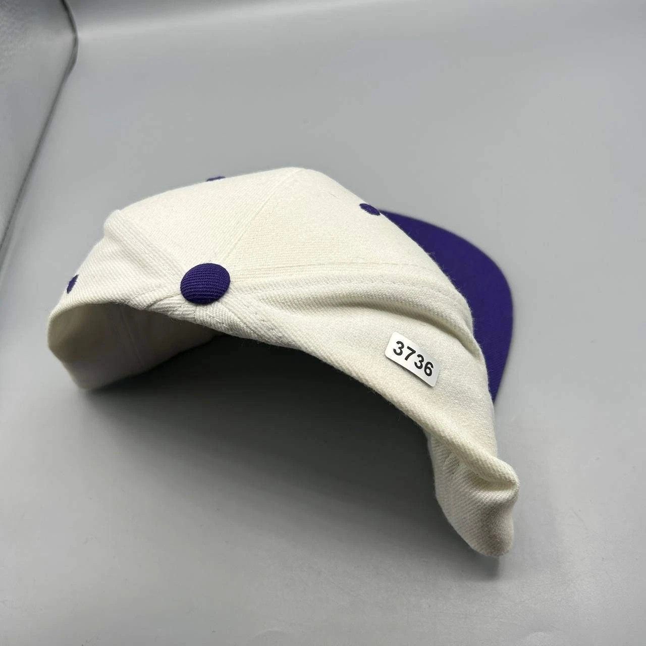 Mitchell & Ness Los Angeles LA Lakers Hat Men White Purple Snap Back Cap Size ONE SIZE - 8 Thumbnail