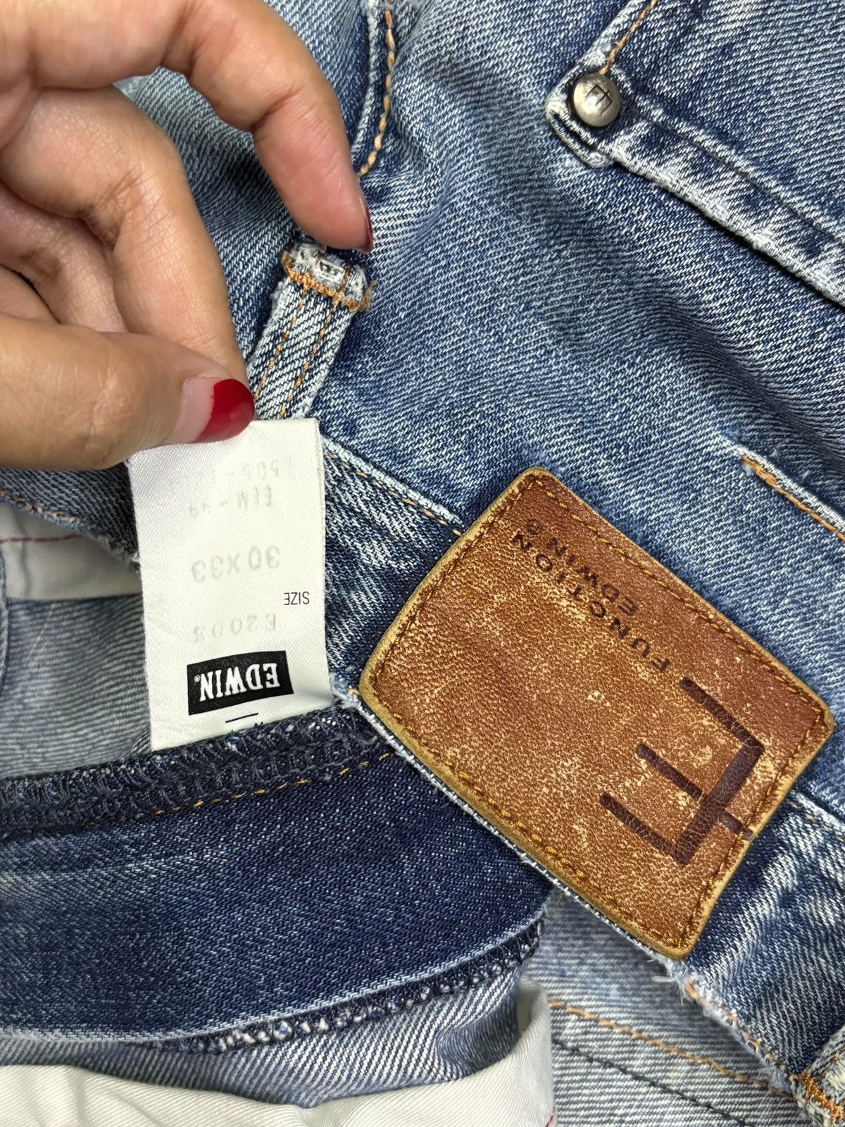 Edwin × Japanese Brand Vintage Edwin E Function Spiral Faded Wash Rip Loose Jean Size US 29 - 10 Thumbnail