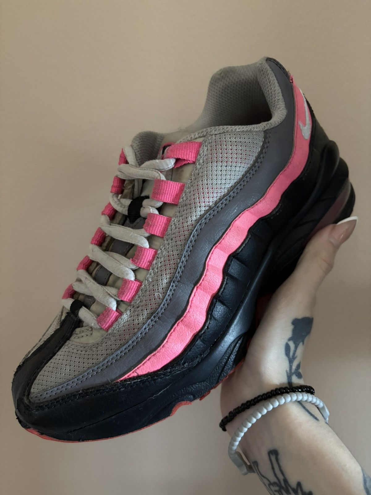 Nike Nike Air Max 95 GS 'Black Pink Blast' Size US 5.5 / IT 35.5 - 1 Thumbnail