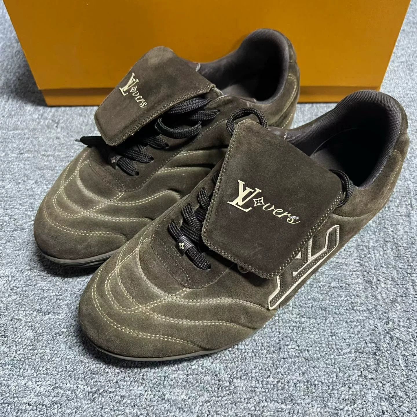 Louis Vuitton Louis Vuitton Brown Suede Low-Top Casual Shoes Size US 9 / EU 42 - 2 Thumbnail