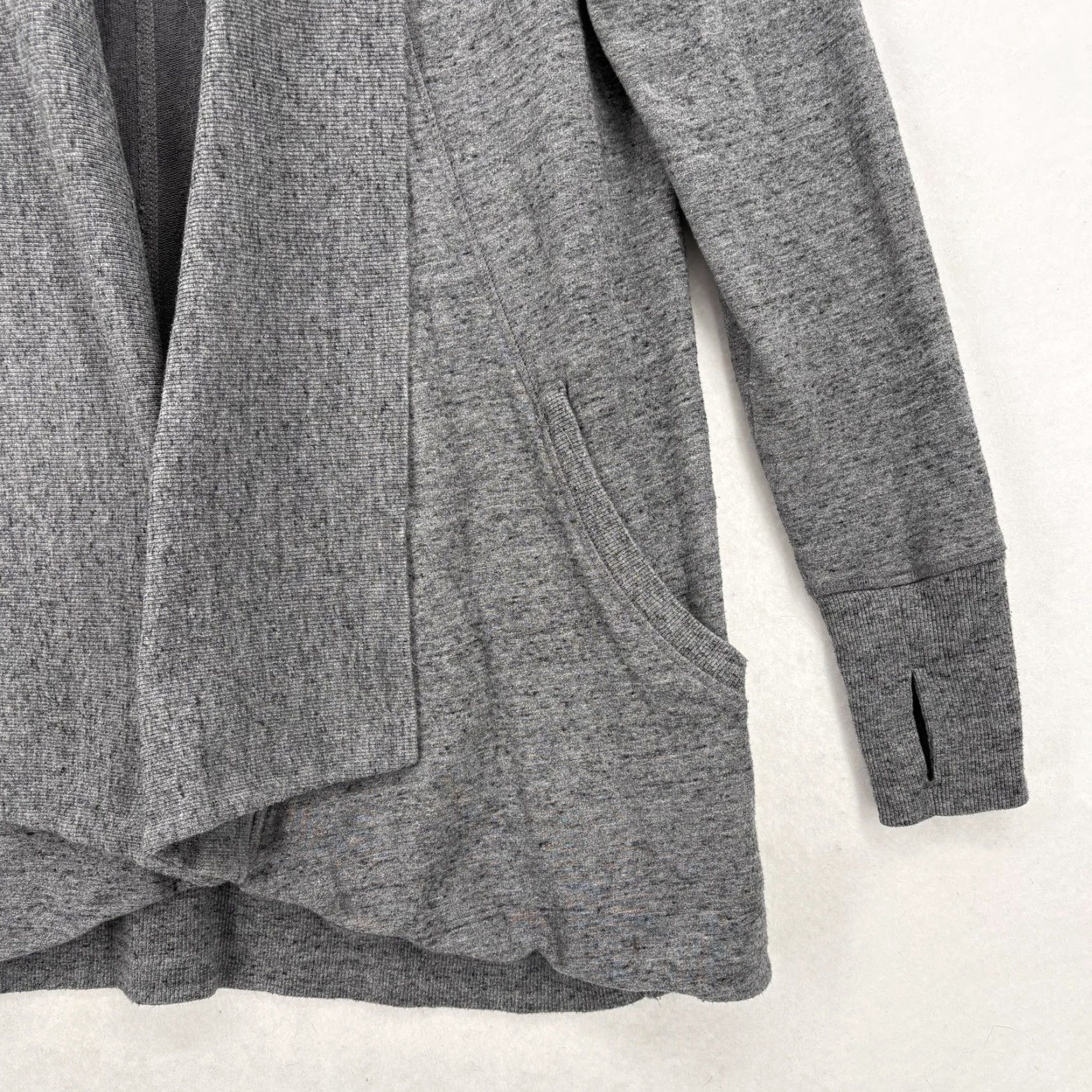 Athleta Athleta Cardigan Womens Medium Gray Open Front Pockets Wrap Pranayama Restore Size M / US 6-8 / IT 42-44 - 3 Thumbnail