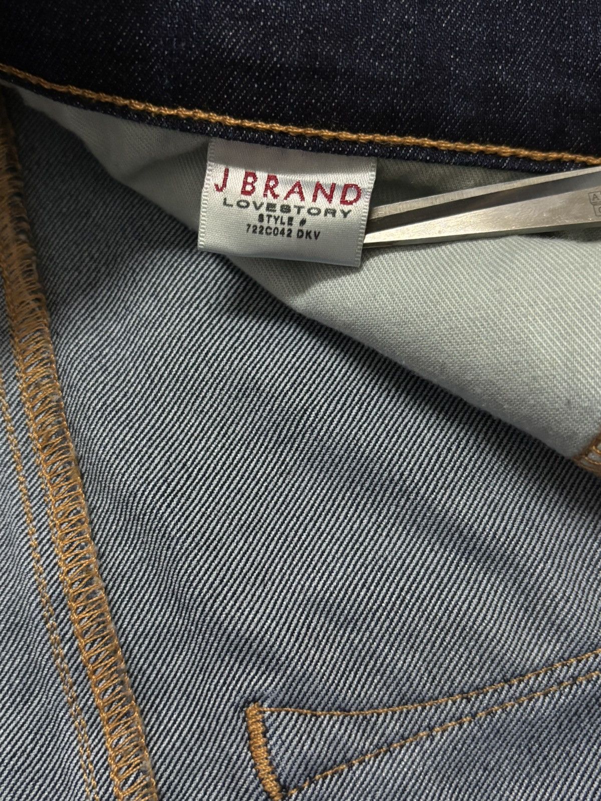 J Brand Vintage J Brand Dark Blue Wash Flare Bell Bottom Jeans Size 31" - 17 Thumbnail
