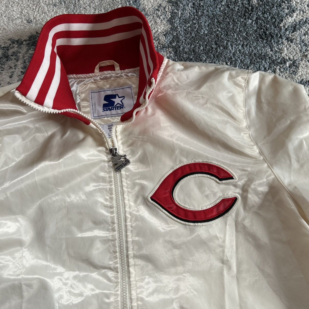 Starter CREAM CiNCiNNATi REDS SATiN MLB DUGOUT BULLPEN WiNDBREAKER Size US L / EU 52-54 / 3 - 13 Thumbnail