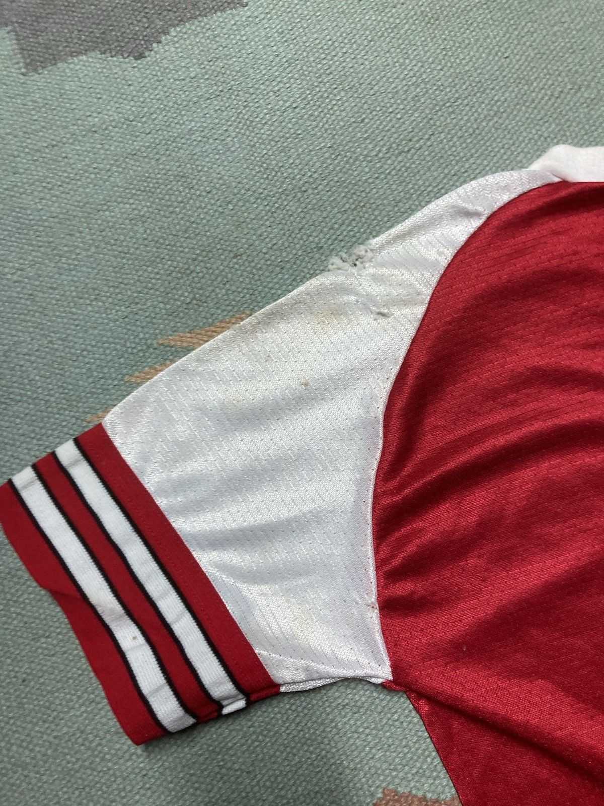Vintage 70s 80s mesh jersey t shirt football red stripe distressed L Size US L / EU 52-54 / 3 - 10 Thumbnail